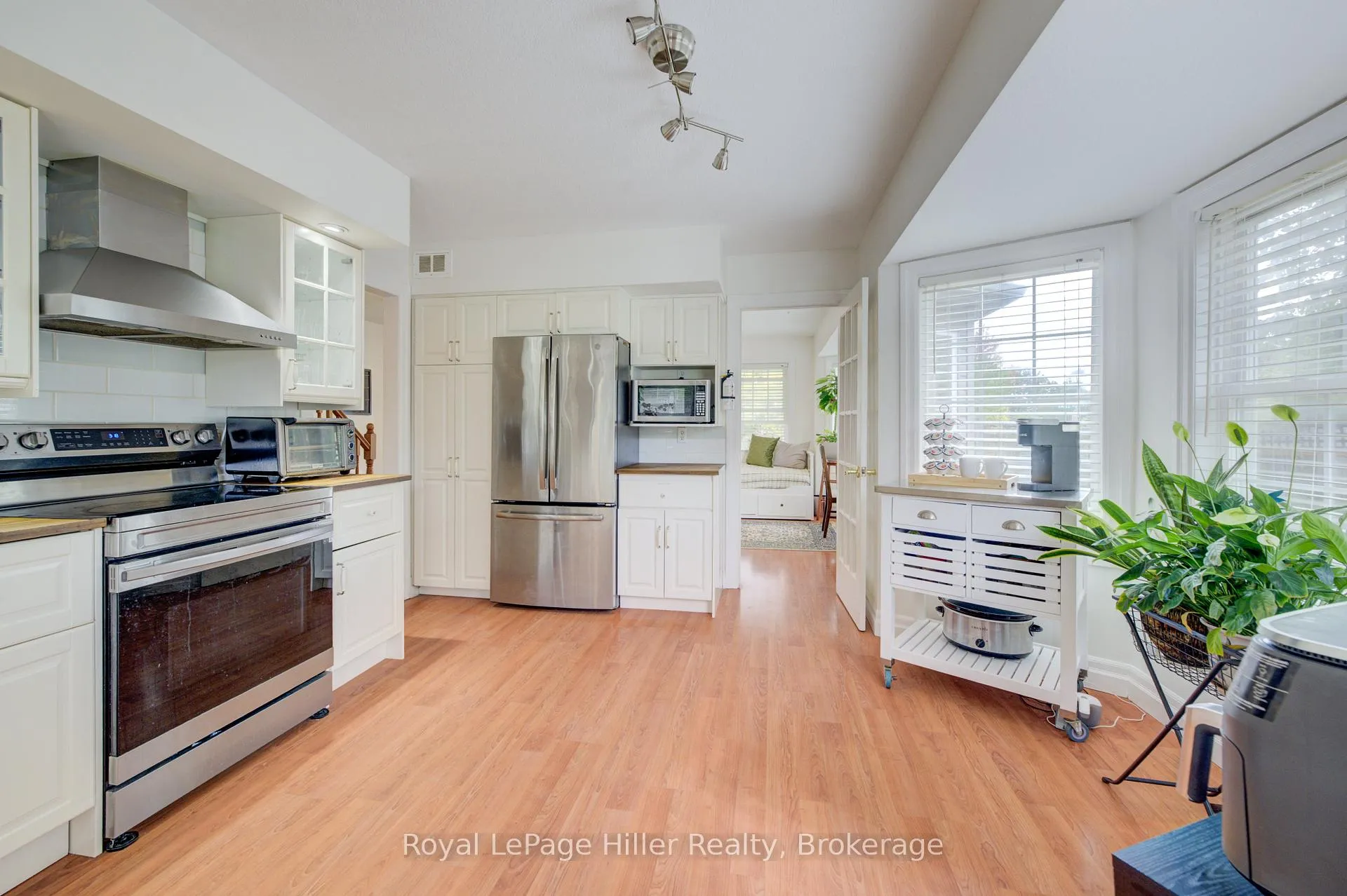 Photo 6 of 34 Eagle Drive, Stratford — HOMEH