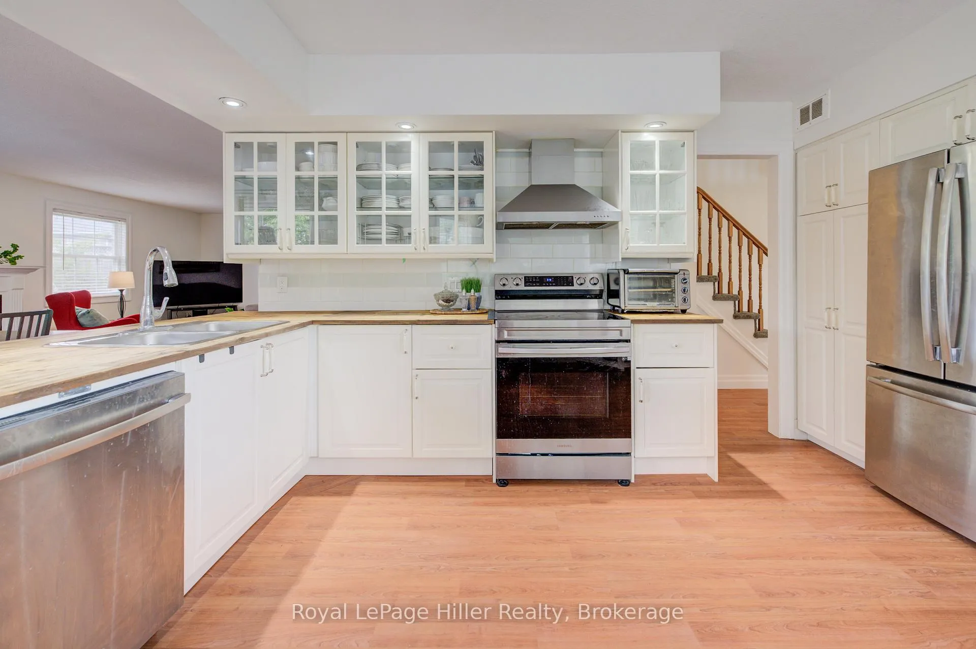 Photo 7 of 34 Eagle Drive, Stratford — HOMEH