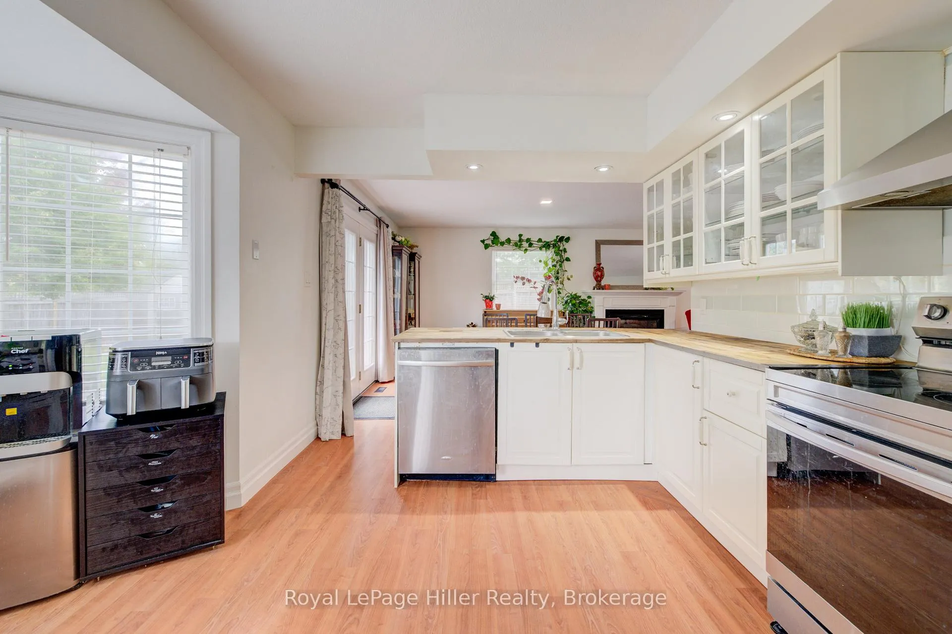 Photo 9 of 34 Eagle Drive, Stratford — HOMEH