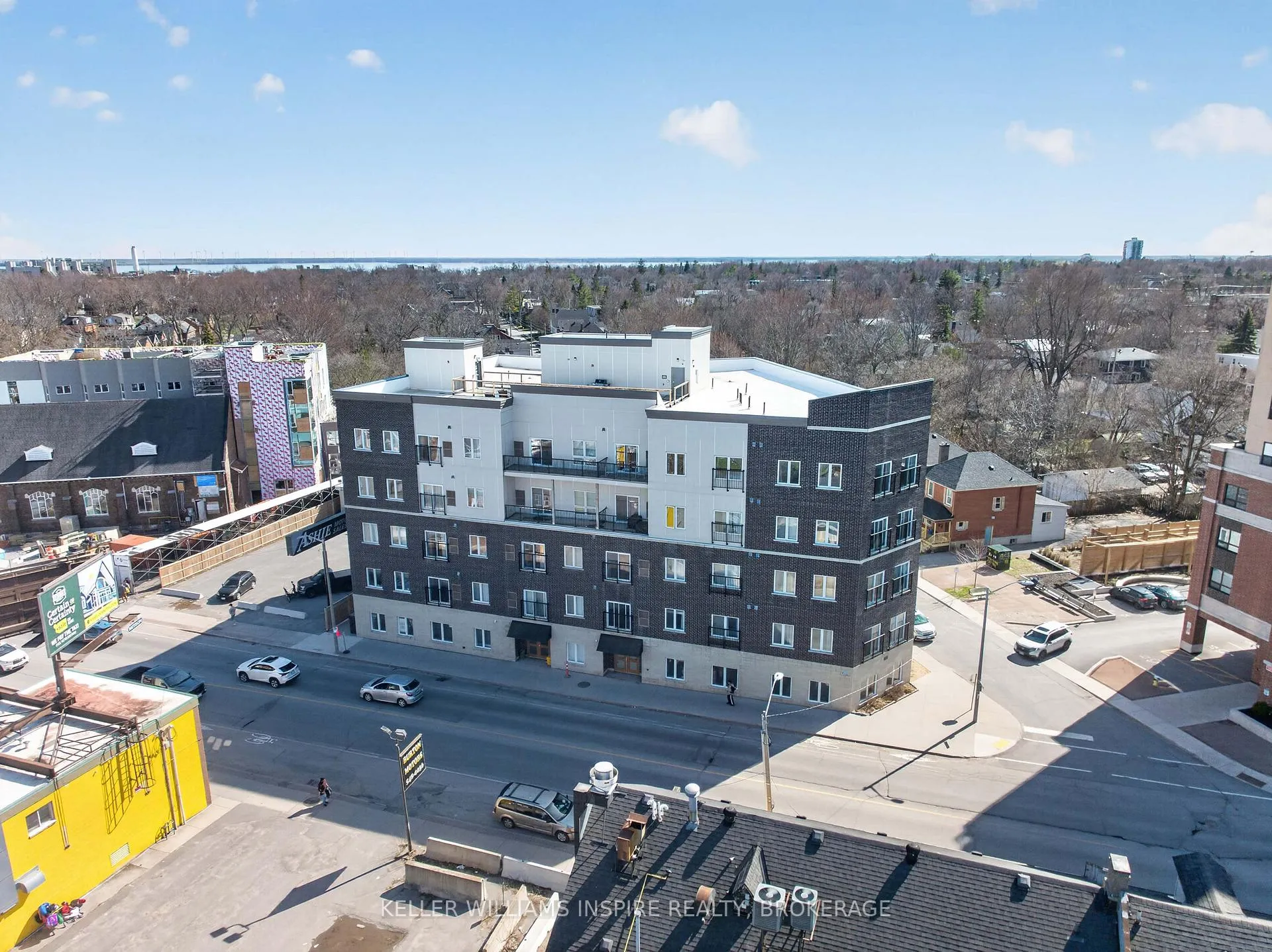 Photo 3 of Unit 207, 630 Princess Street, Kingston, Central City East — HOMEH