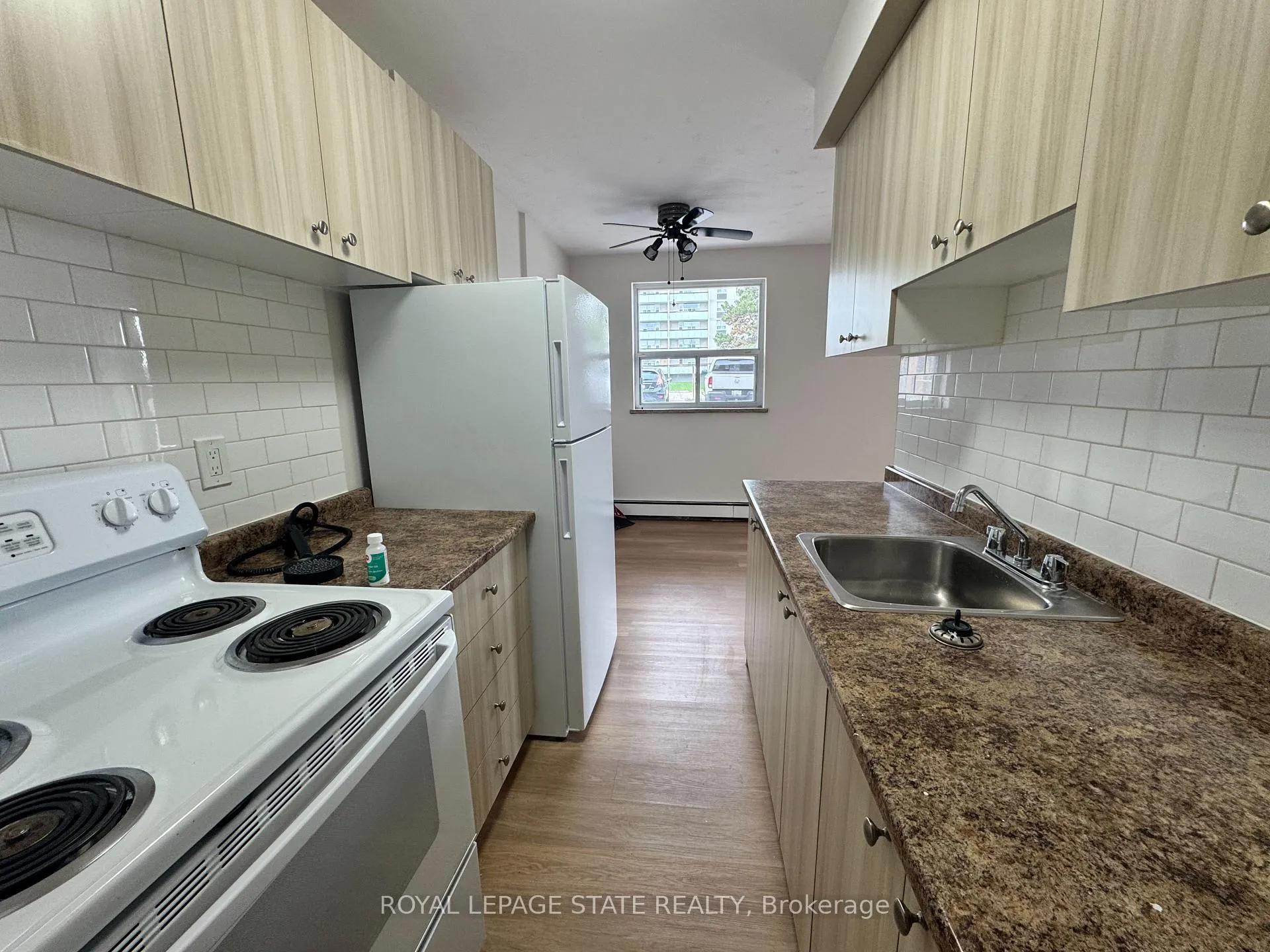 Photo 5 of Unit 102, 105 Tia Drive, Hamilton, Kentley — HOMEH