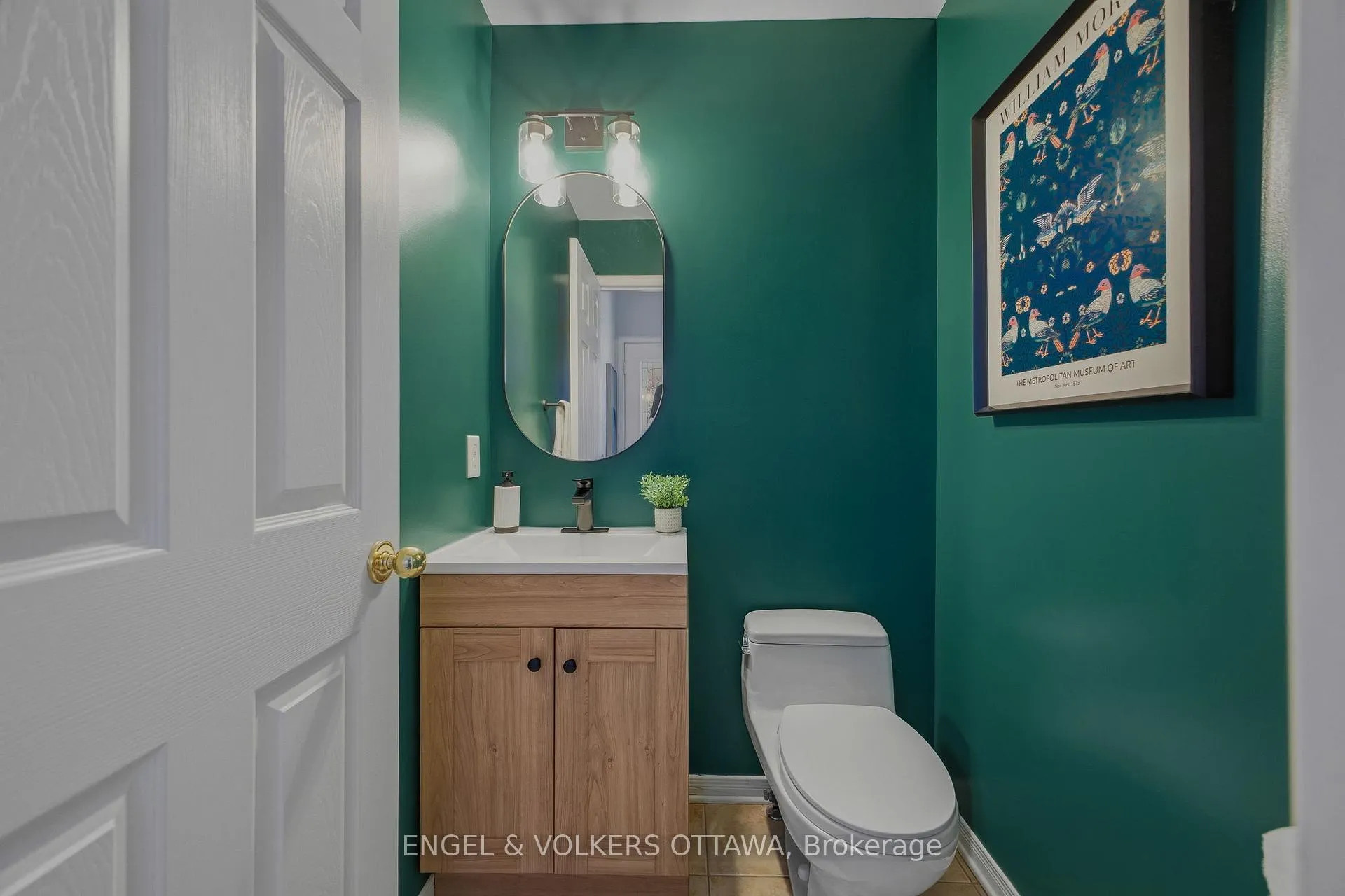 Photo 4 of 50 Carwood Circle, Ottawa, Carson Meadows — HOMEH