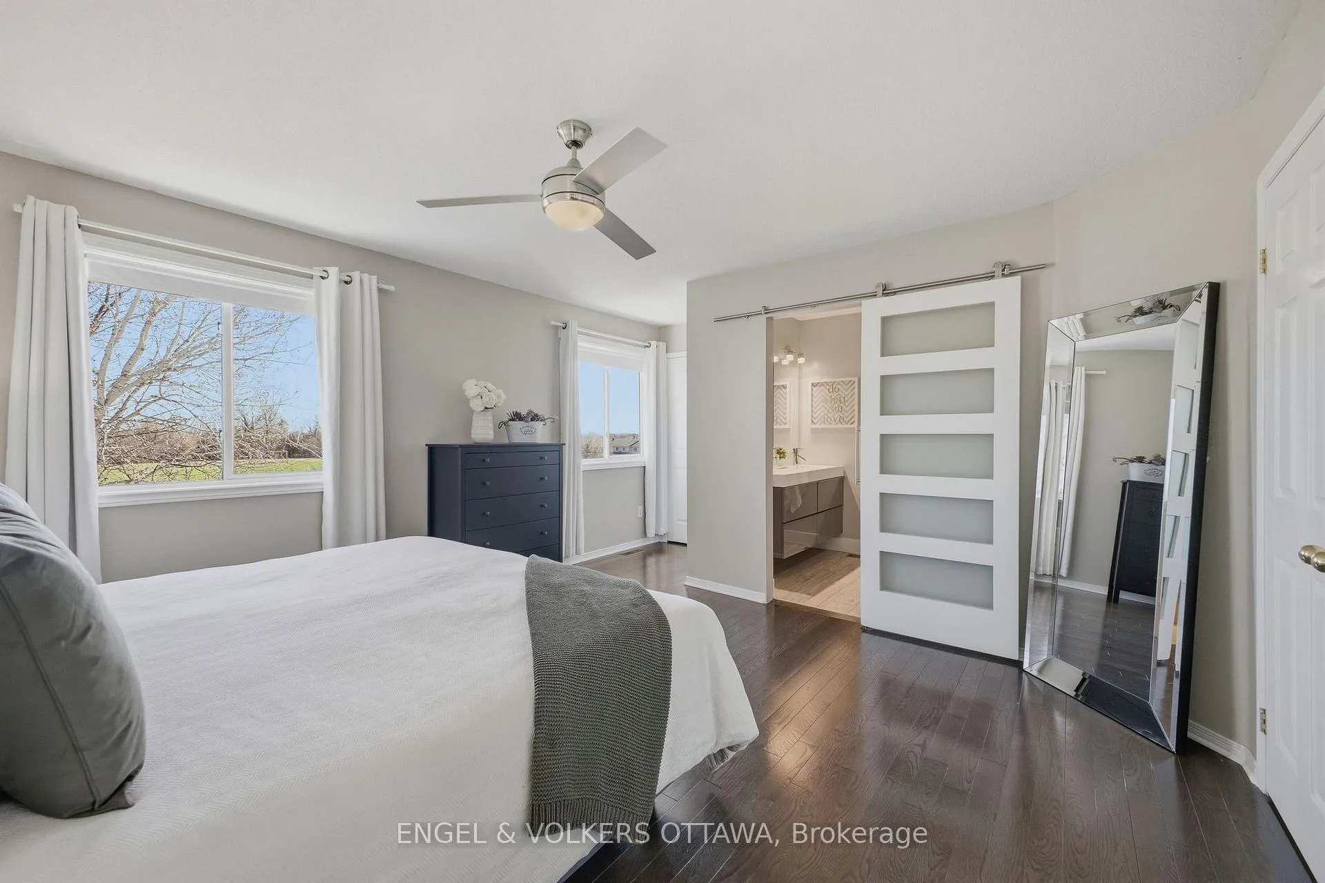 Photo 20 of 50 Carwood Circle, Ottawa, Carson Meadows — HOMEH