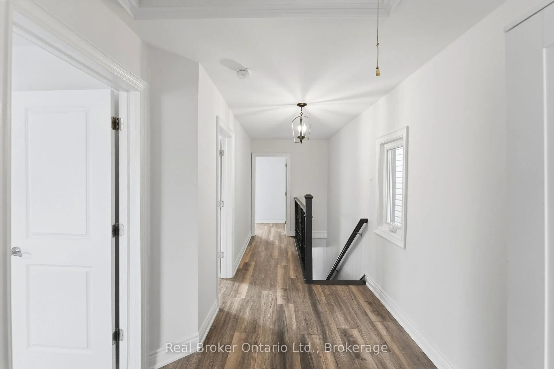 Photo 16 of Unit Upper, 167 Rosslyn Avenue N, Hamilton, Crown Point — HOMEH