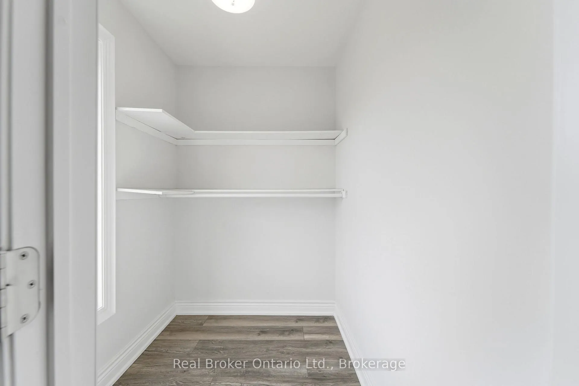 Photo 27 of Unit Upper, 167 Rosslyn Avenue N, Hamilton, Crown Point — HOMEH
