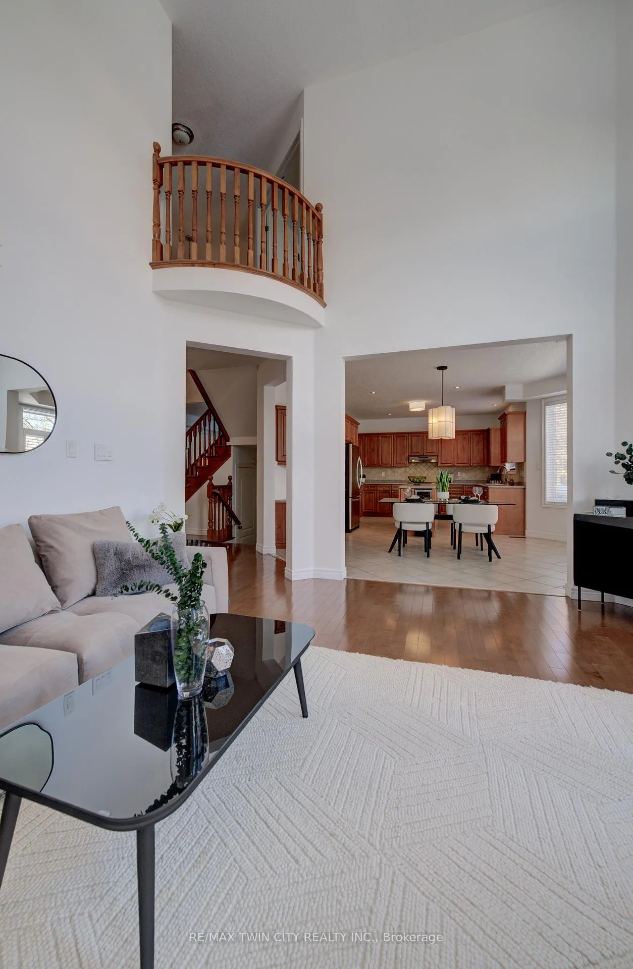 Photo 10 of 169 Falconridge Drive, Kitchener — HOMEH