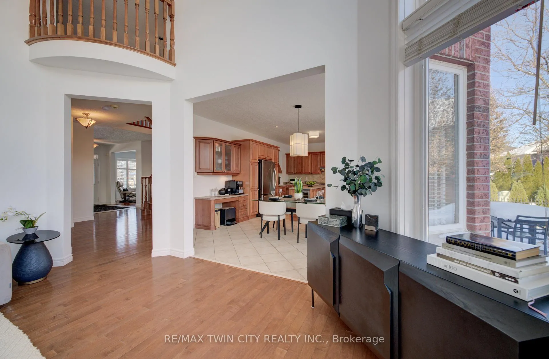 Photo 13 of 169 Falconridge Drive, Kitchener — HOMEH