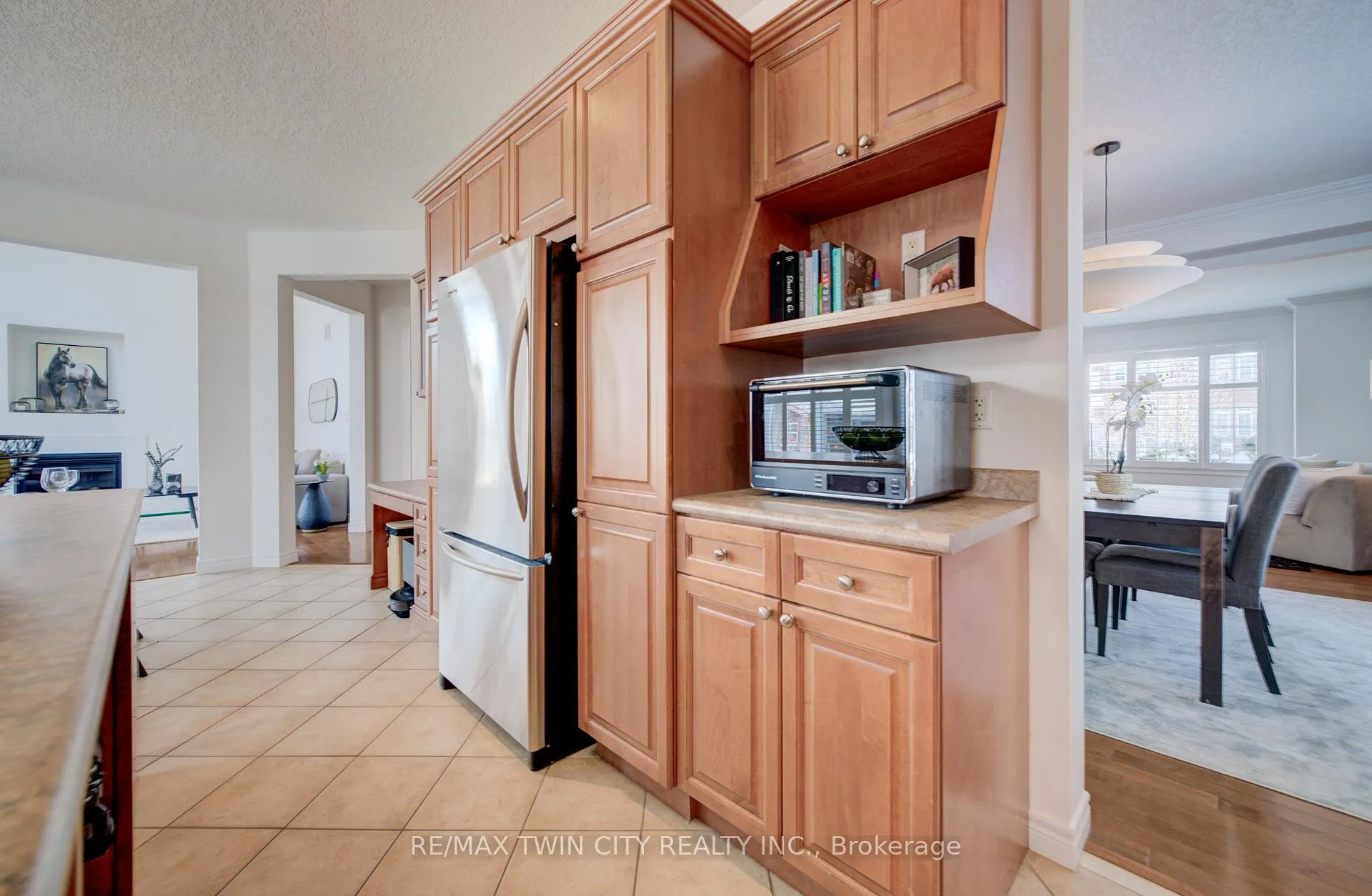 Photo 16 of 169 Falconridge Drive, Kitchener — HOMEH
