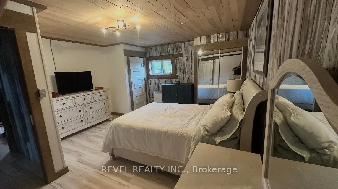 Photo 33 of 680 Peltola Road, Cochrane — HOMEH