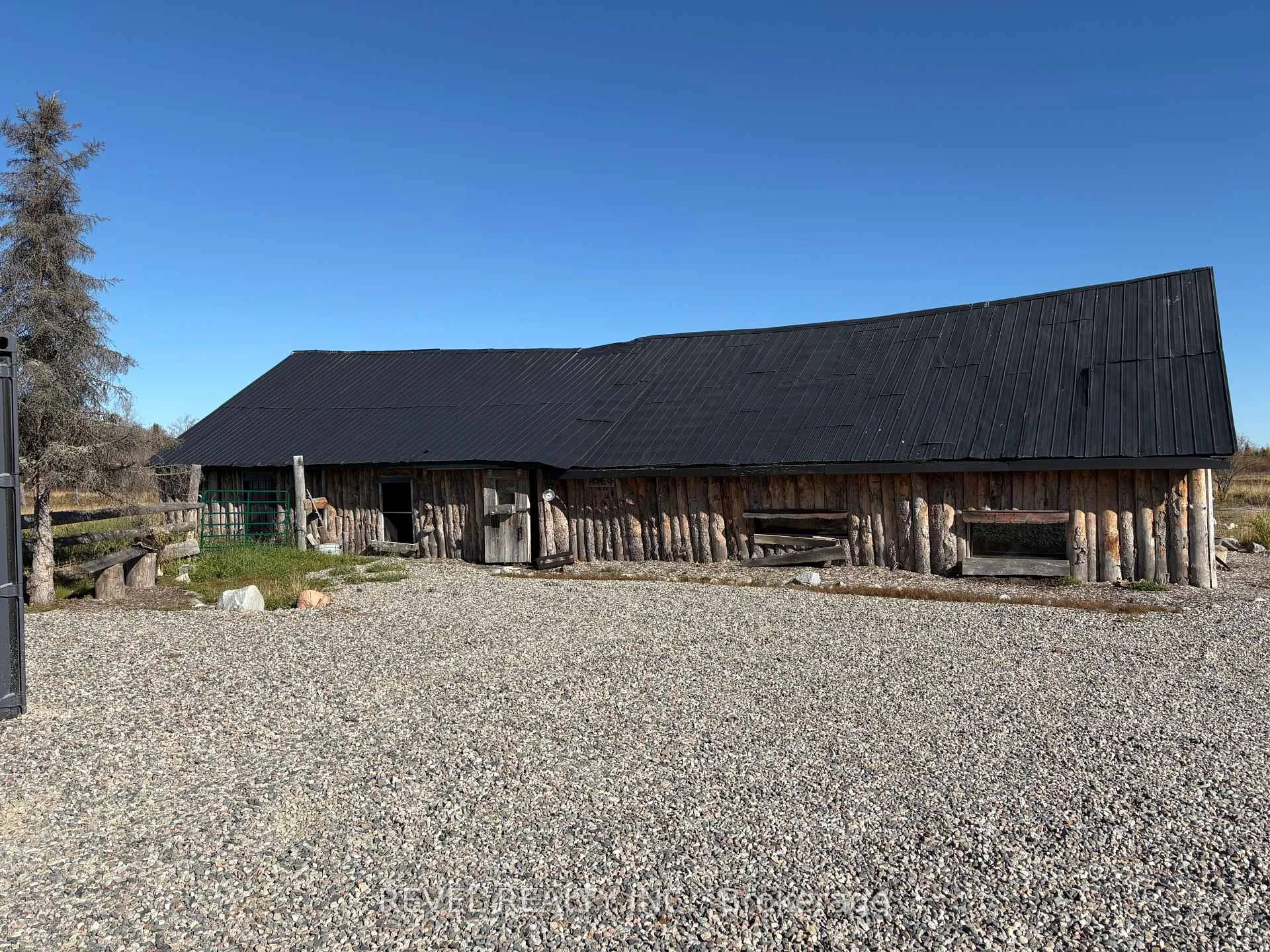 Photo 38 of 680 Peltola Road, Cochrane — HOMEH