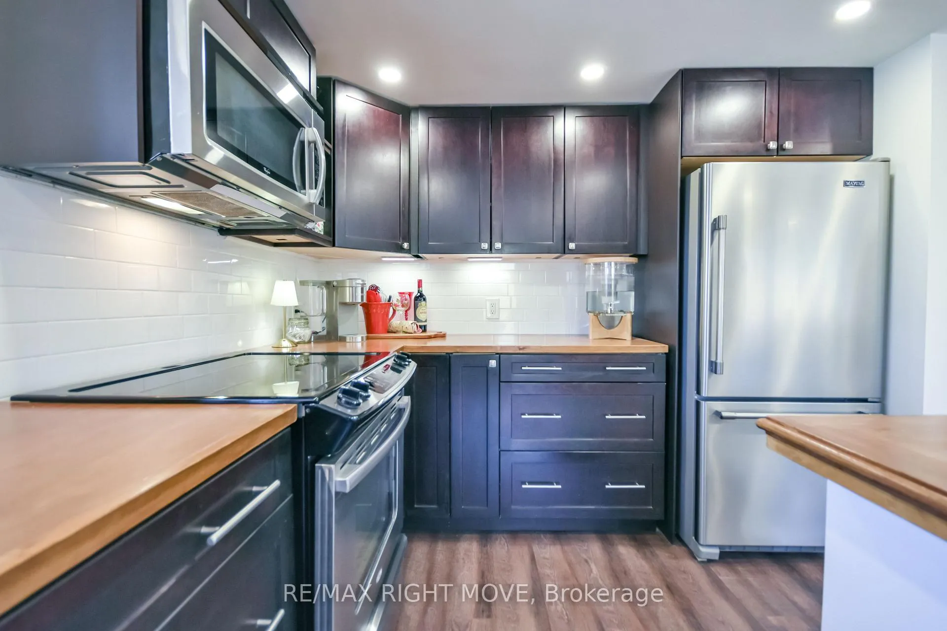 Photo 7 of 51 Walker Avenue, Orillia — HOMEH