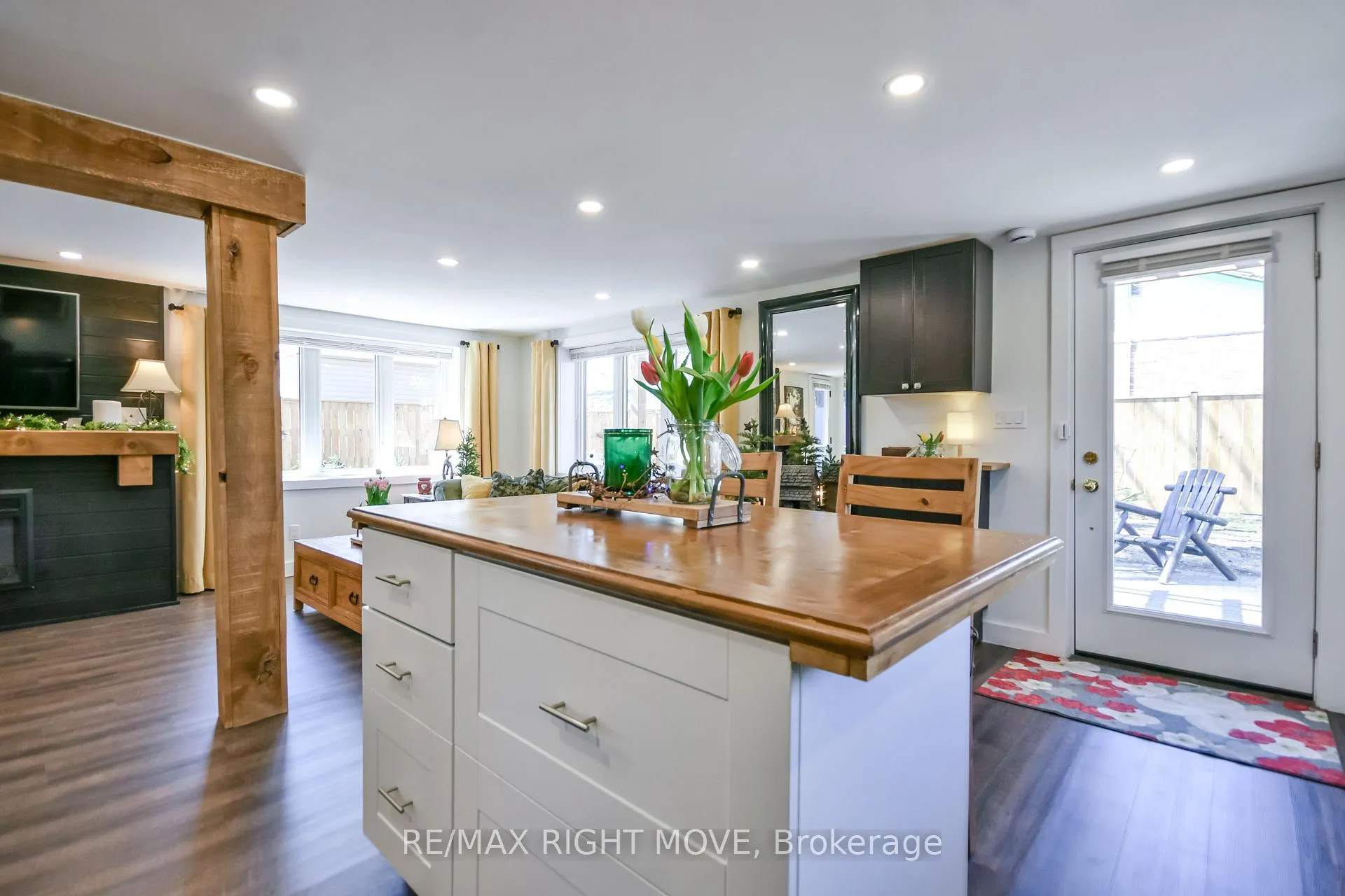 Photo 8 of 51 Walker Avenue, Orillia — HOMEH