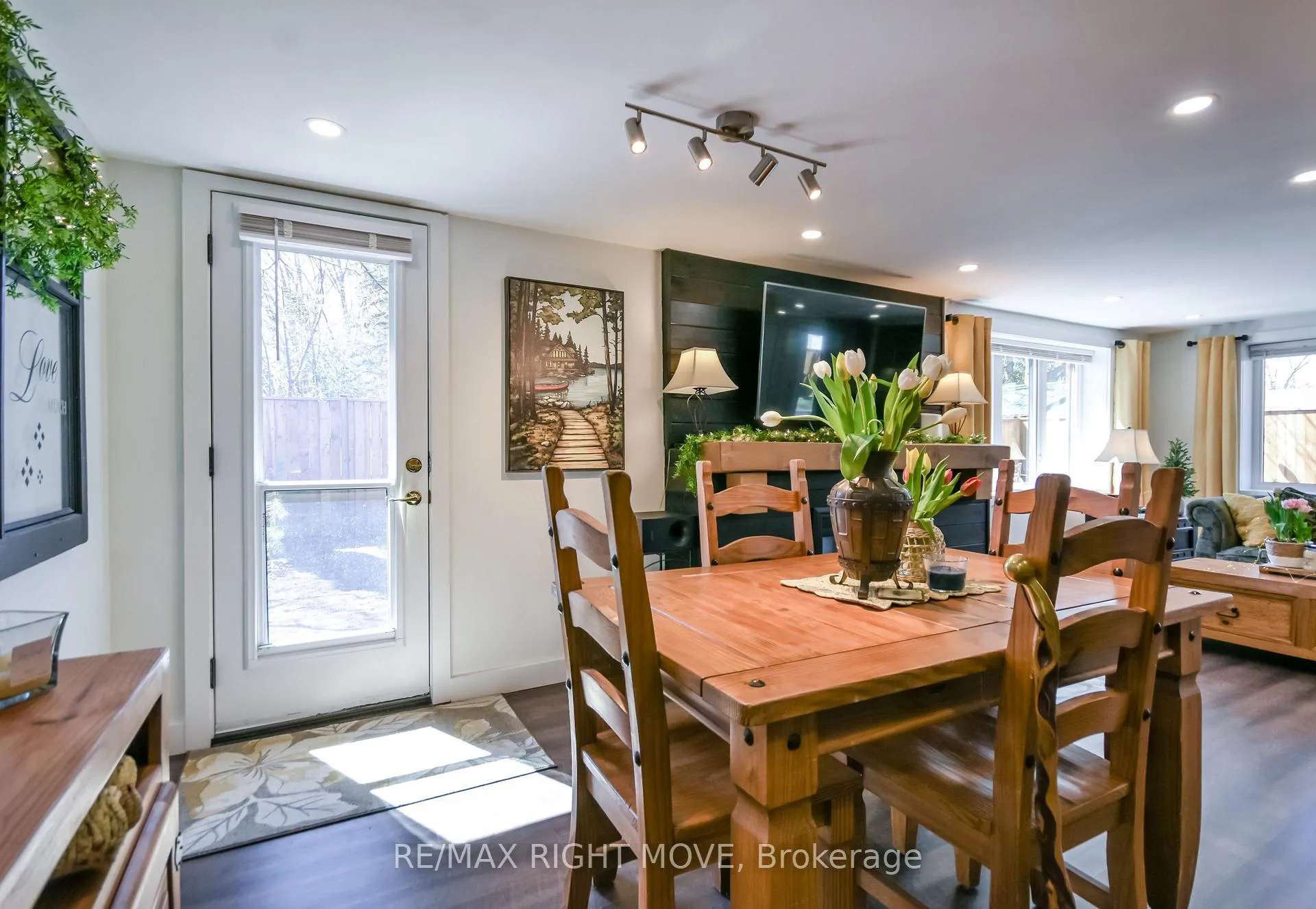 Photo 16 of 51 Walker Avenue, Orillia — HOMEH