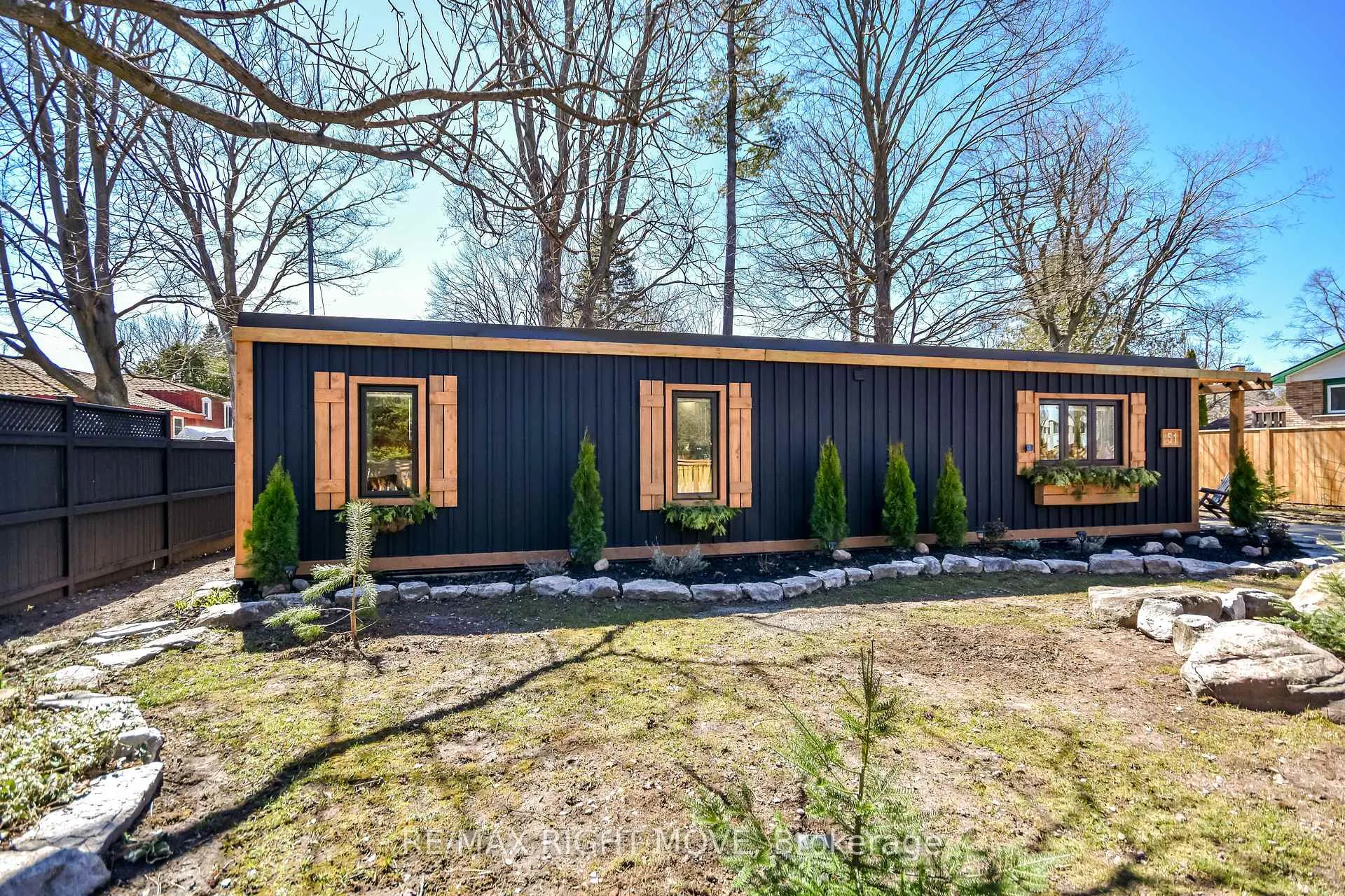 Photo 40 of 51 Walker Avenue, Orillia — HOMEH