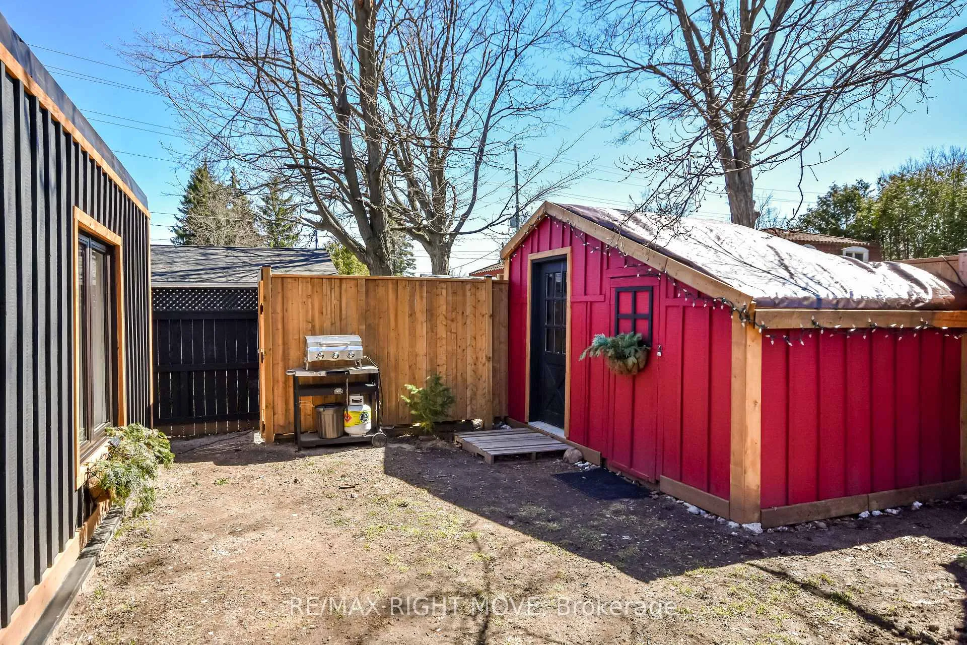 Photo 44 of 51 Walker Avenue, Orillia — HOMEH
