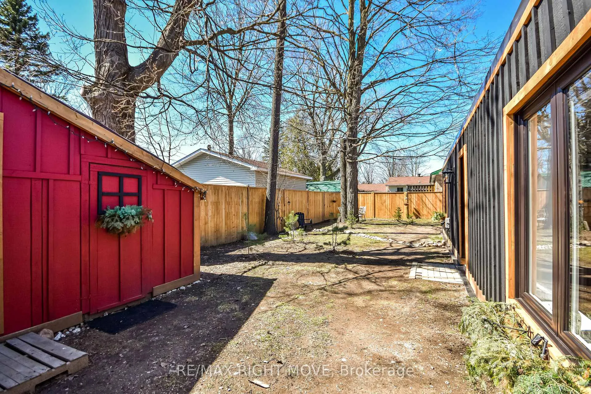 Photo 45 of 51 Walker Avenue, Orillia — HOMEH