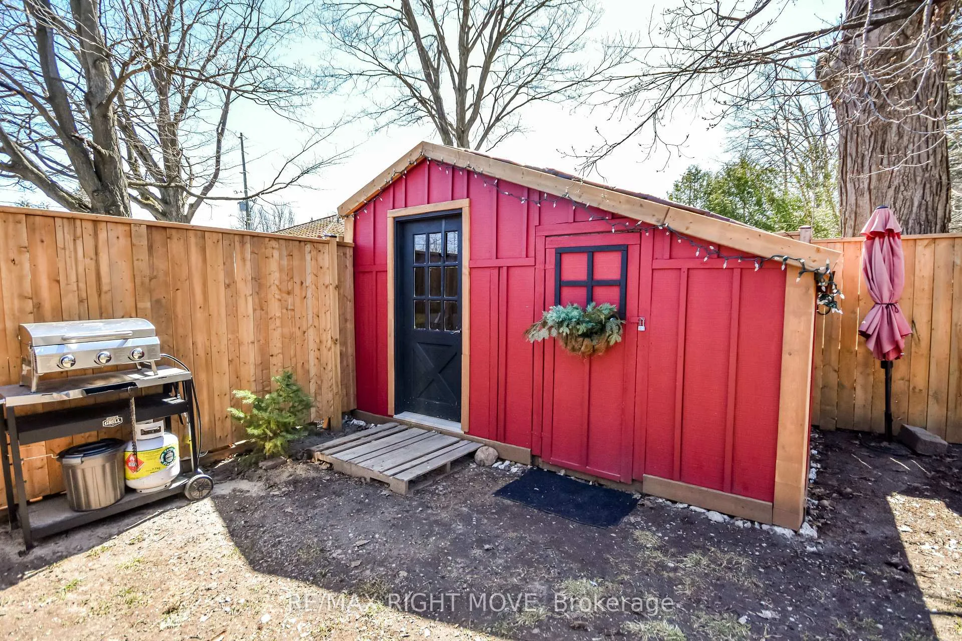 Photo 46 of 51 Walker Avenue, Orillia — HOMEH
