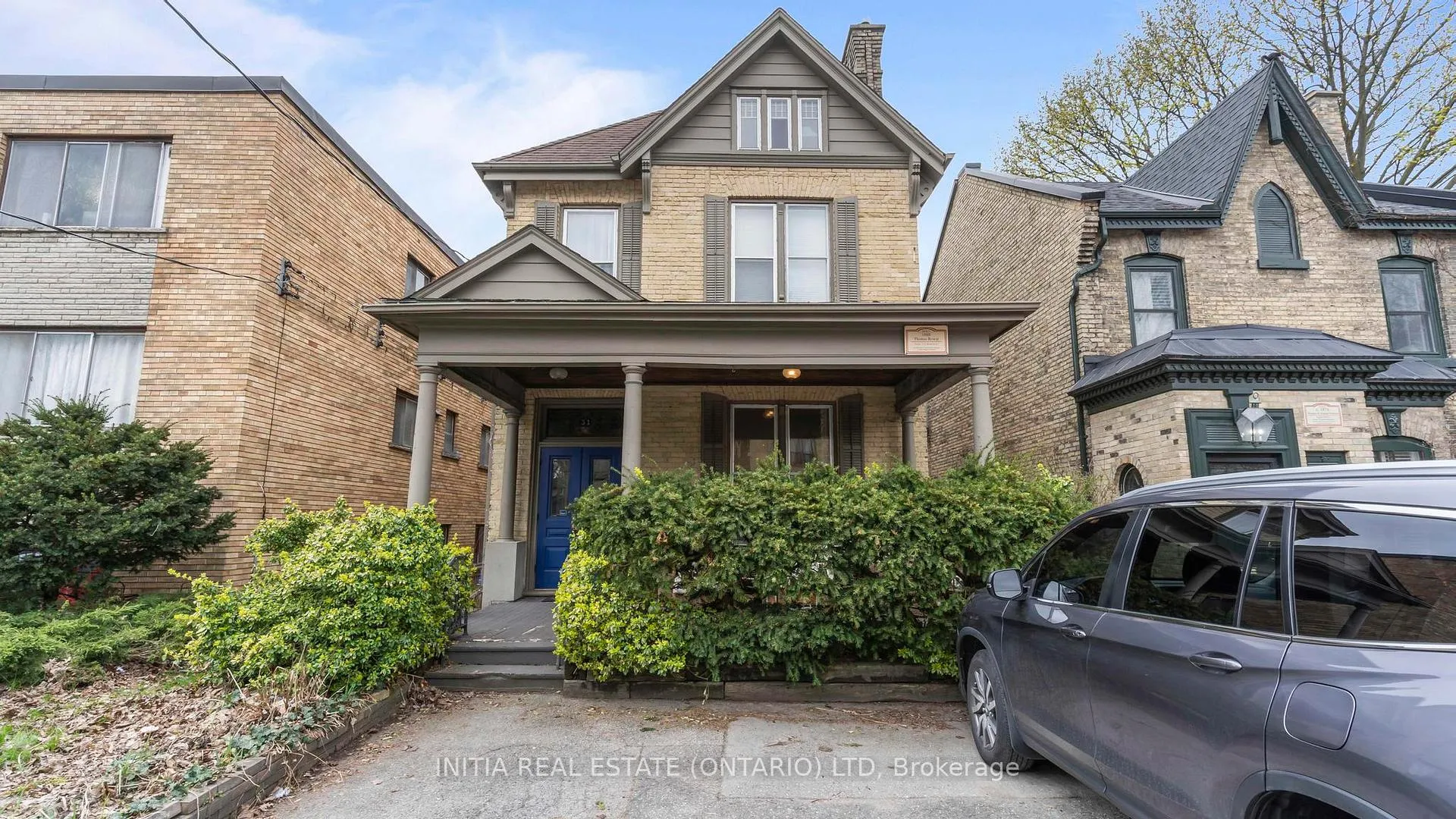 Front of 31 Cartwright Street