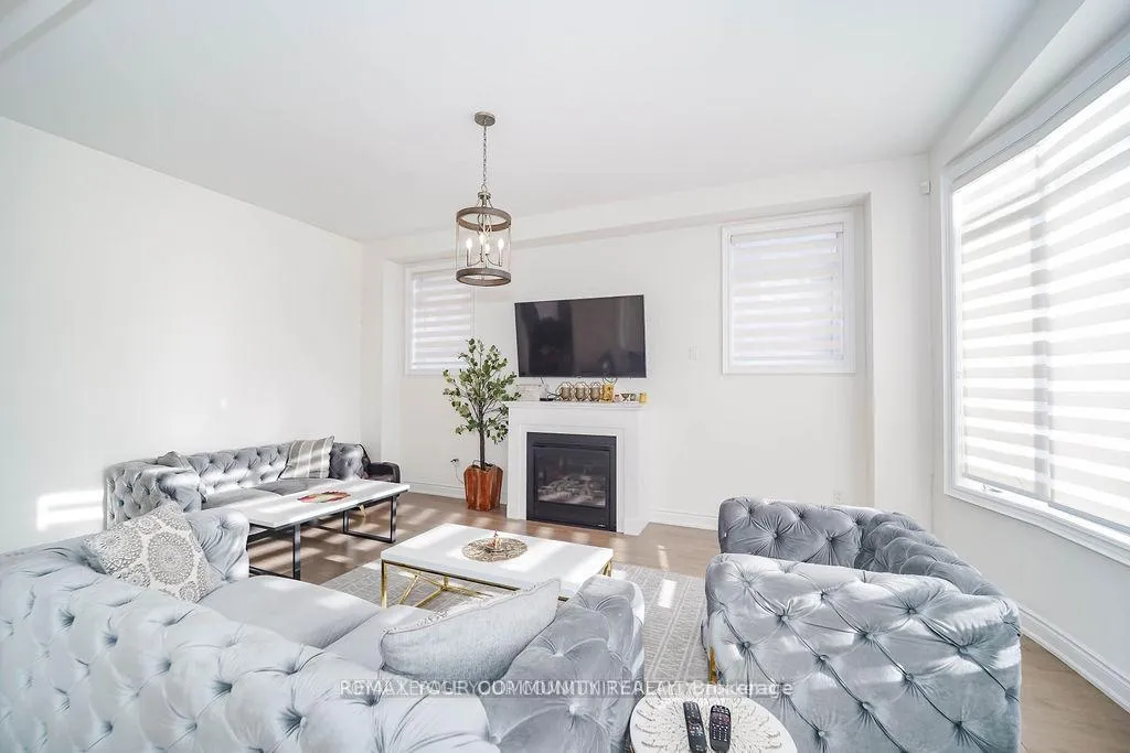 Photo 6 of 133 Marcel Brunelle Drive, Whitby, Rural Whitby — HOMEH