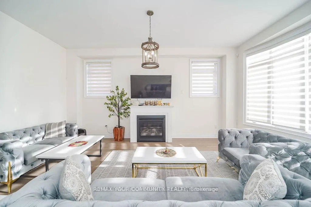 Photo 7 of 133 Marcel Brunelle Drive, Whitby, Rural Whitby — HOMEH