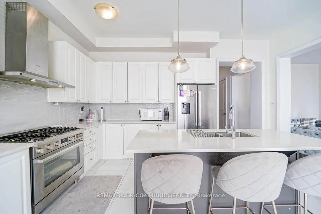 Photo 9 of 133 Marcel Brunelle Drive, Whitby, Rural Whitby — HOMEH