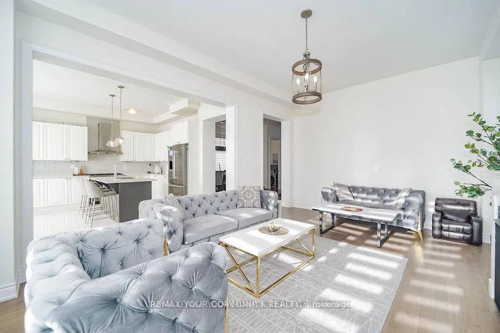 Photo 11 of 133 Marcel Brunelle Drive, Whitby, Rural Whitby — HOMEH
