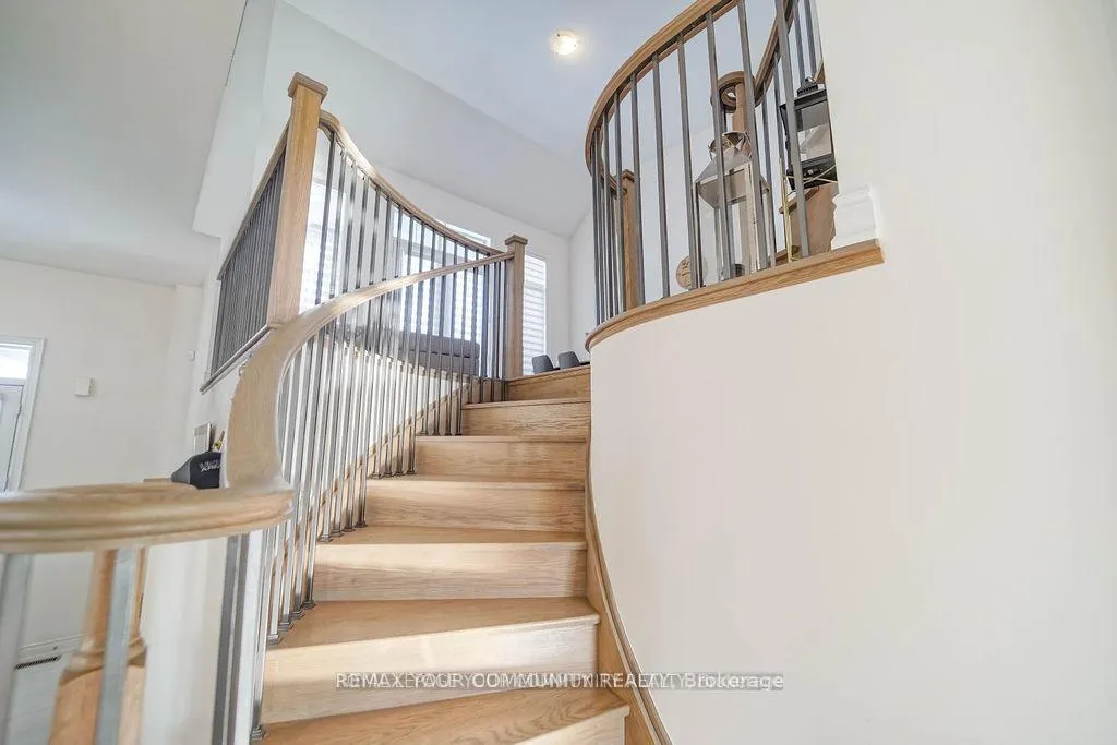 Photo 16 of 133 Marcel Brunelle Drive, Whitby, Rural Whitby — HOMEH