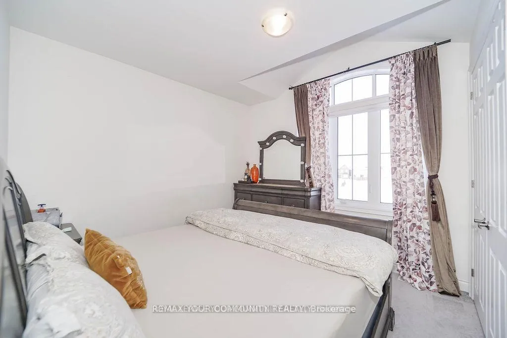 Photo 25 of 133 Marcel Brunelle Drive, Whitby, Rural Whitby — HOMEH