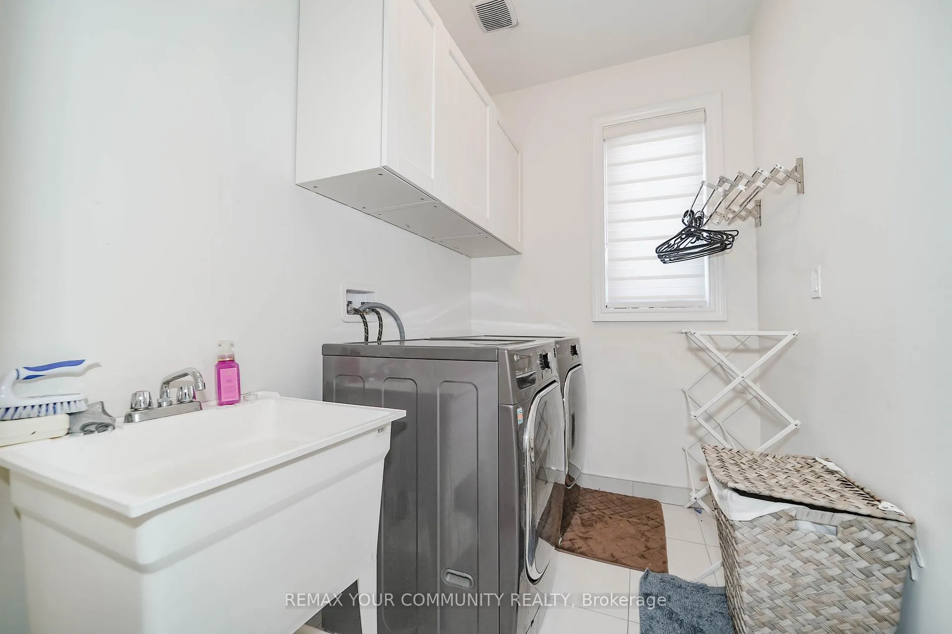 Photo 33 of 133 Marcel Brunelle Drive, Whitby, Rural Whitby — HOMEH