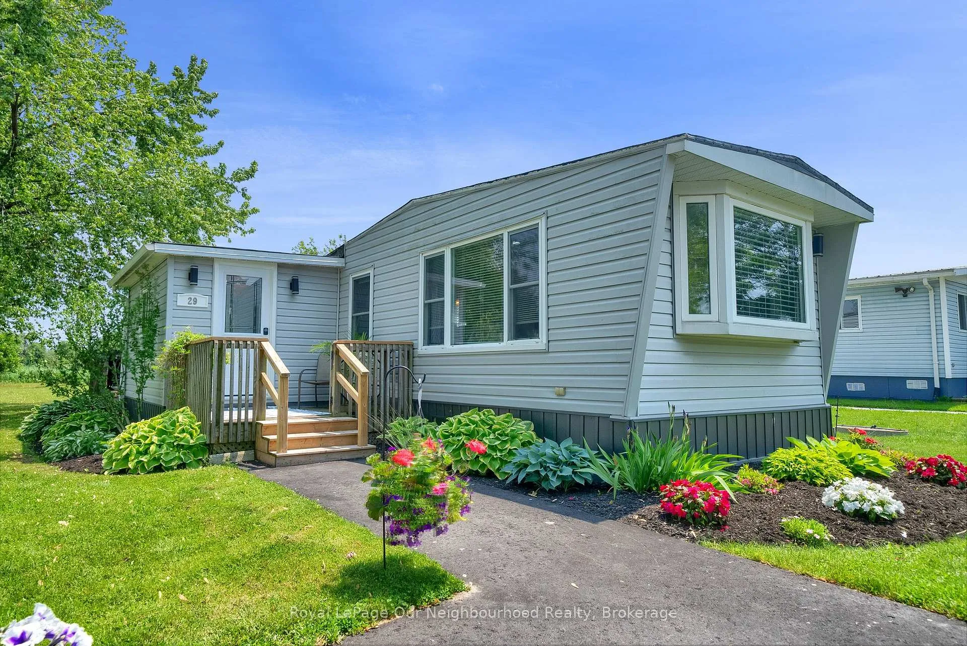 Photo 1 of 29 Hillview Drive, Hamilton Township, Rural Hamilton — HOMEH