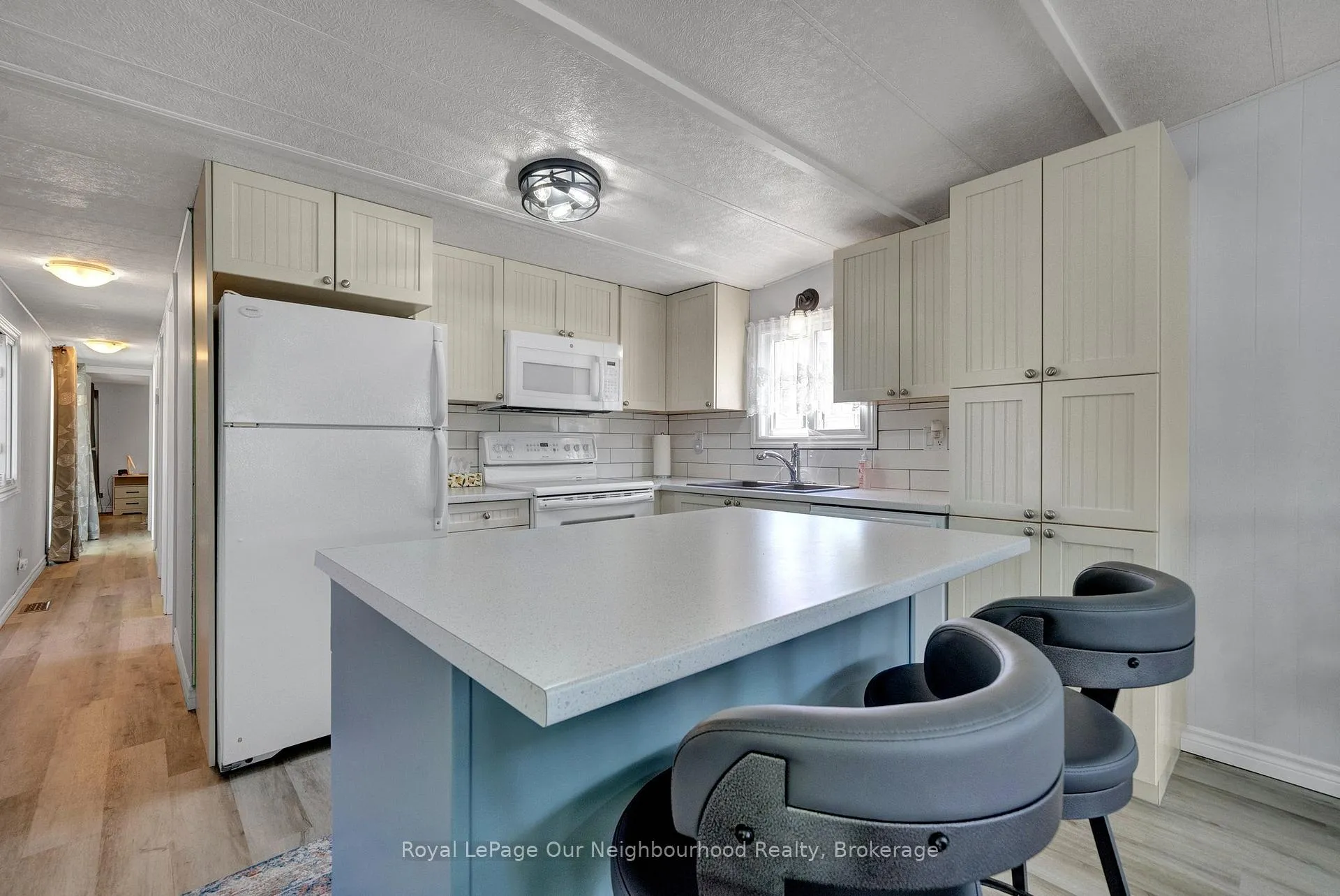 Photo 9 of 29 Hillview Drive, Hamilton Township, Rural Hamilton — HOMEH