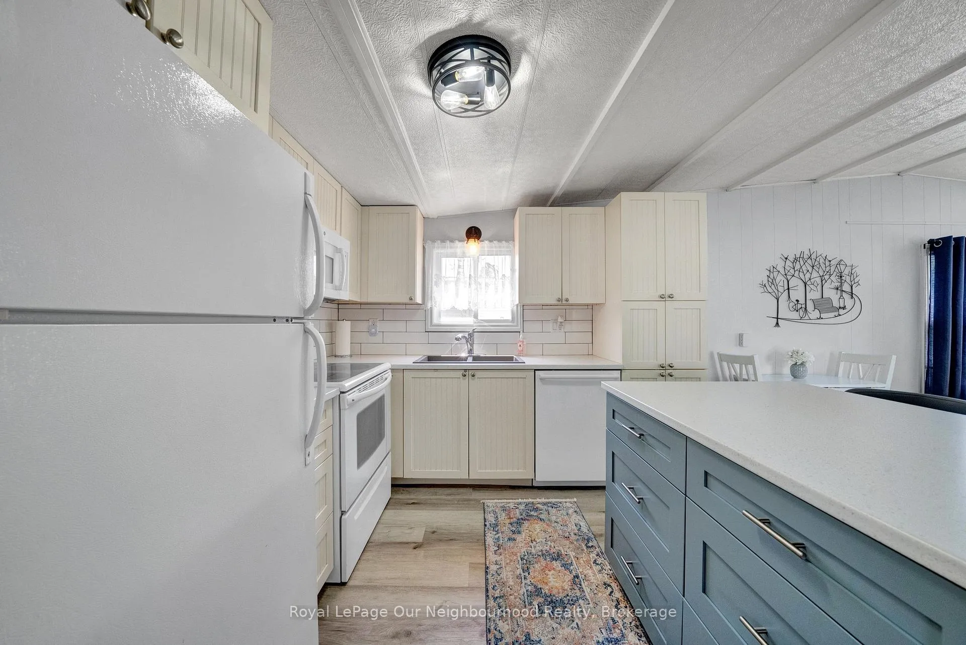 Photo 11 of 29 Hillview Drive, Hamilton Township, Rural Hamilton — HOMEH