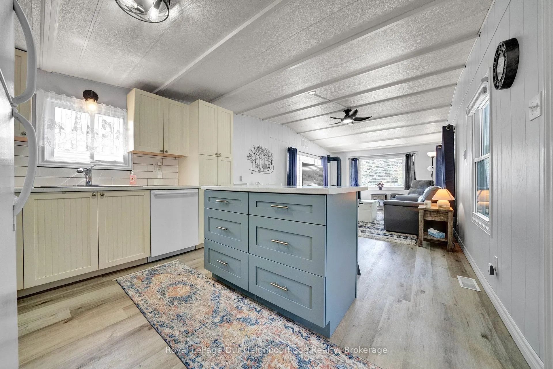 Photo 13 of 29 Hillview Drive, Hamilton Township, Rural Hamilton — HOMEH