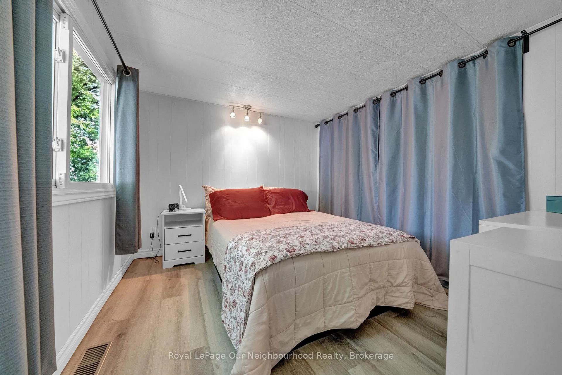Photo 22 of 29 Hillview Drive, Hamilton Township, Rural Hamilton — HOMEH