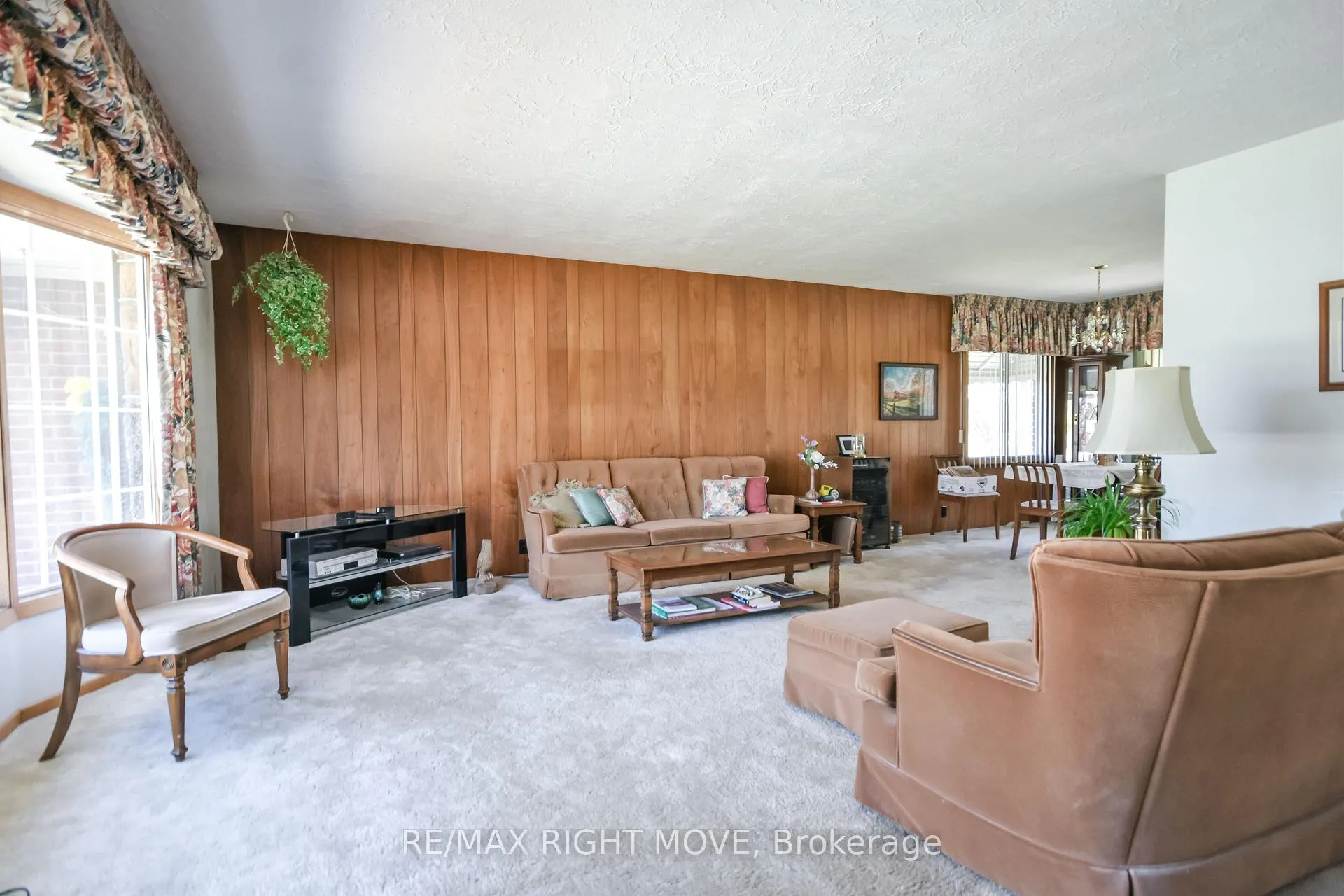Photo 11 of 978 15/16 Side Road E, Oro-Medonte, Rural Oro-Medonte — HOMEH