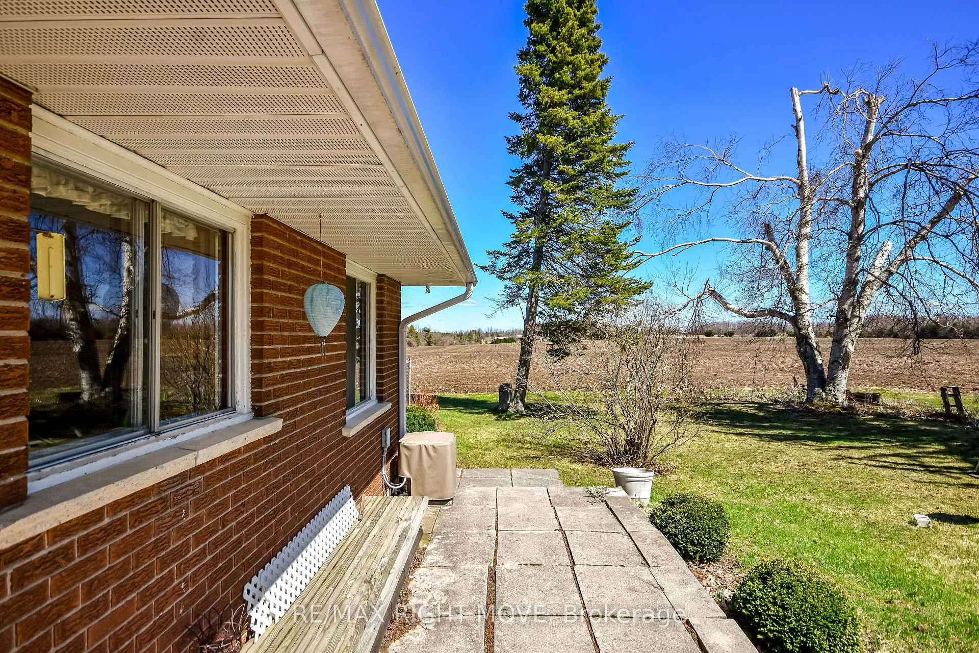 Photo 38 of 978 15/16 Side Road E, Oro-Medonte, Rural Oro-Medonte — HOMEH