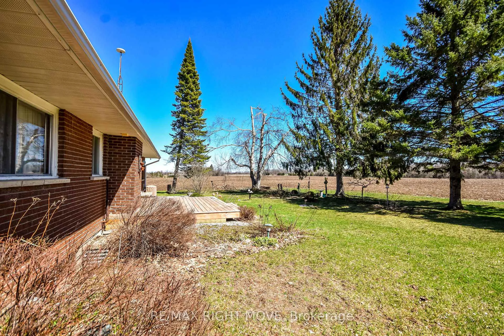 Photo 46 of 978 15/16 Side Road E, Oro-Medonte, Rural Oro-Medonte — HOMEH