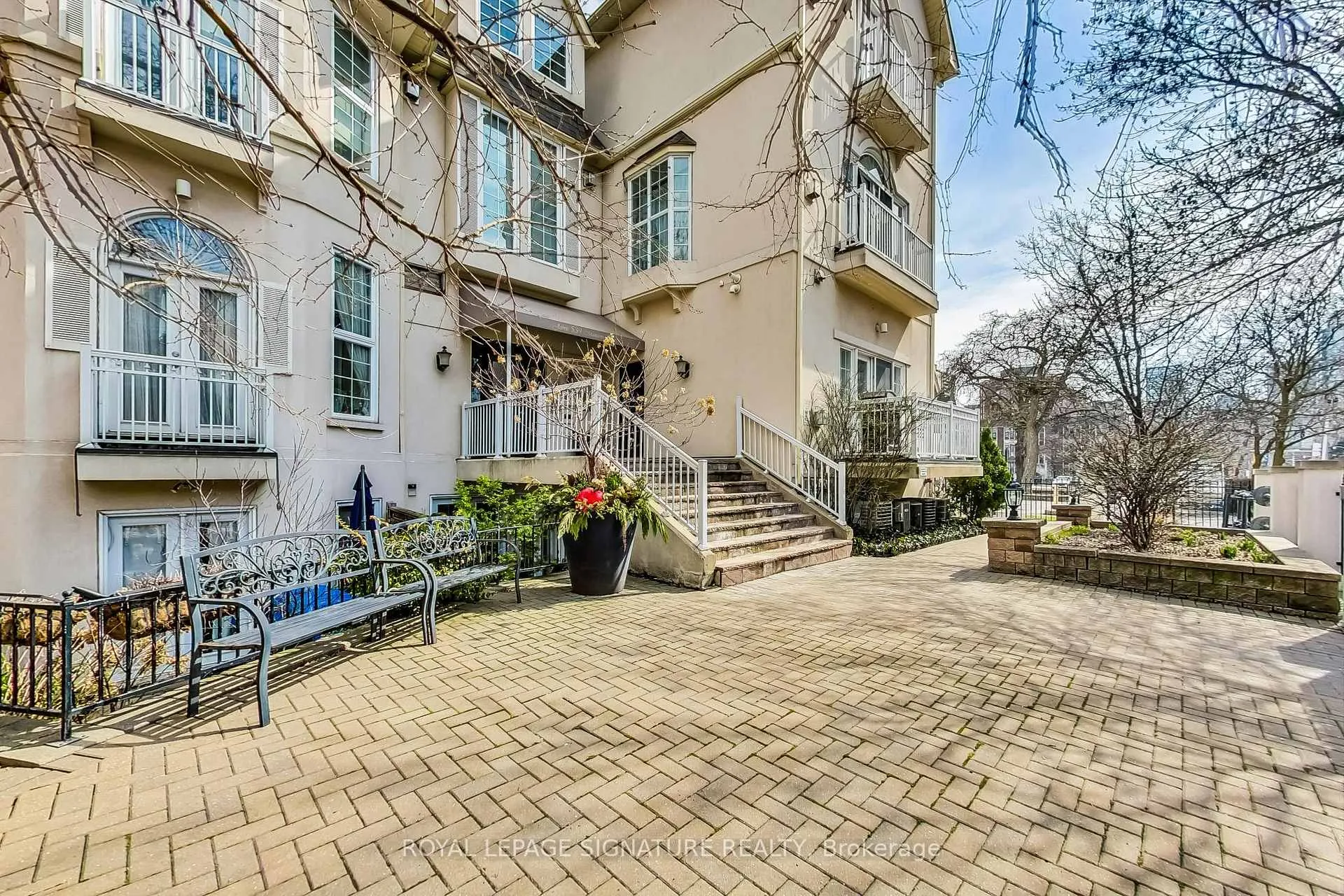 Photo 1 of Unit M11, 539 Jarvis Street, Toronto, North St. James Town — HOMEH
