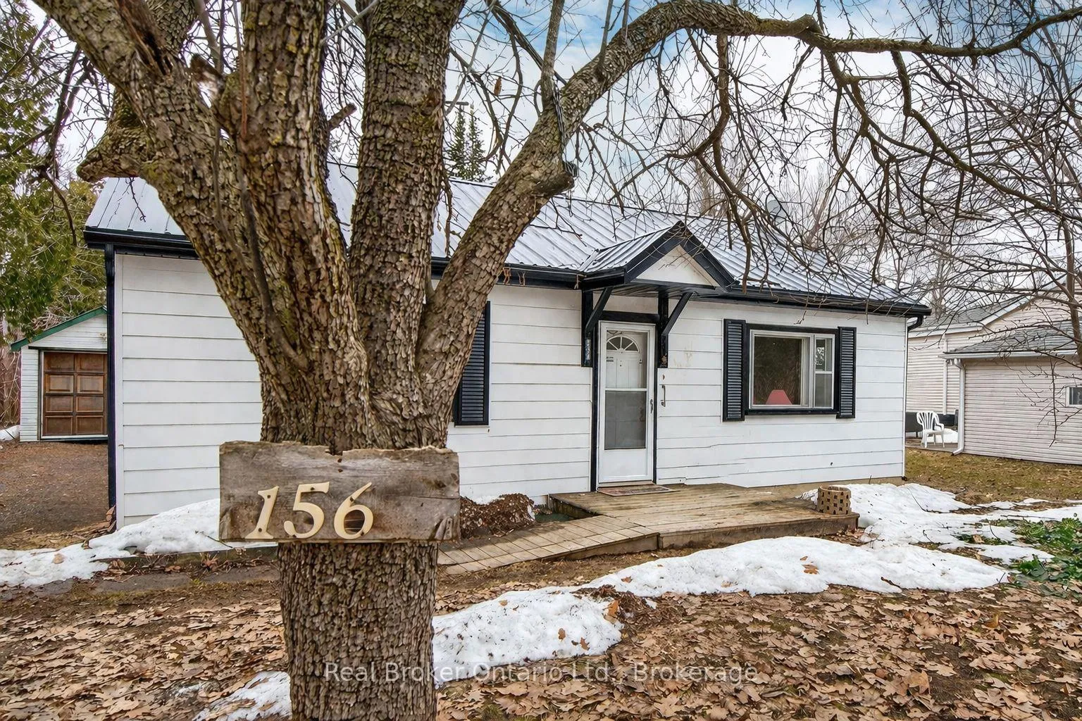 Photo 1 of 156 Silver Birch Crescent, Tay, Port McNicoll — HOMEH