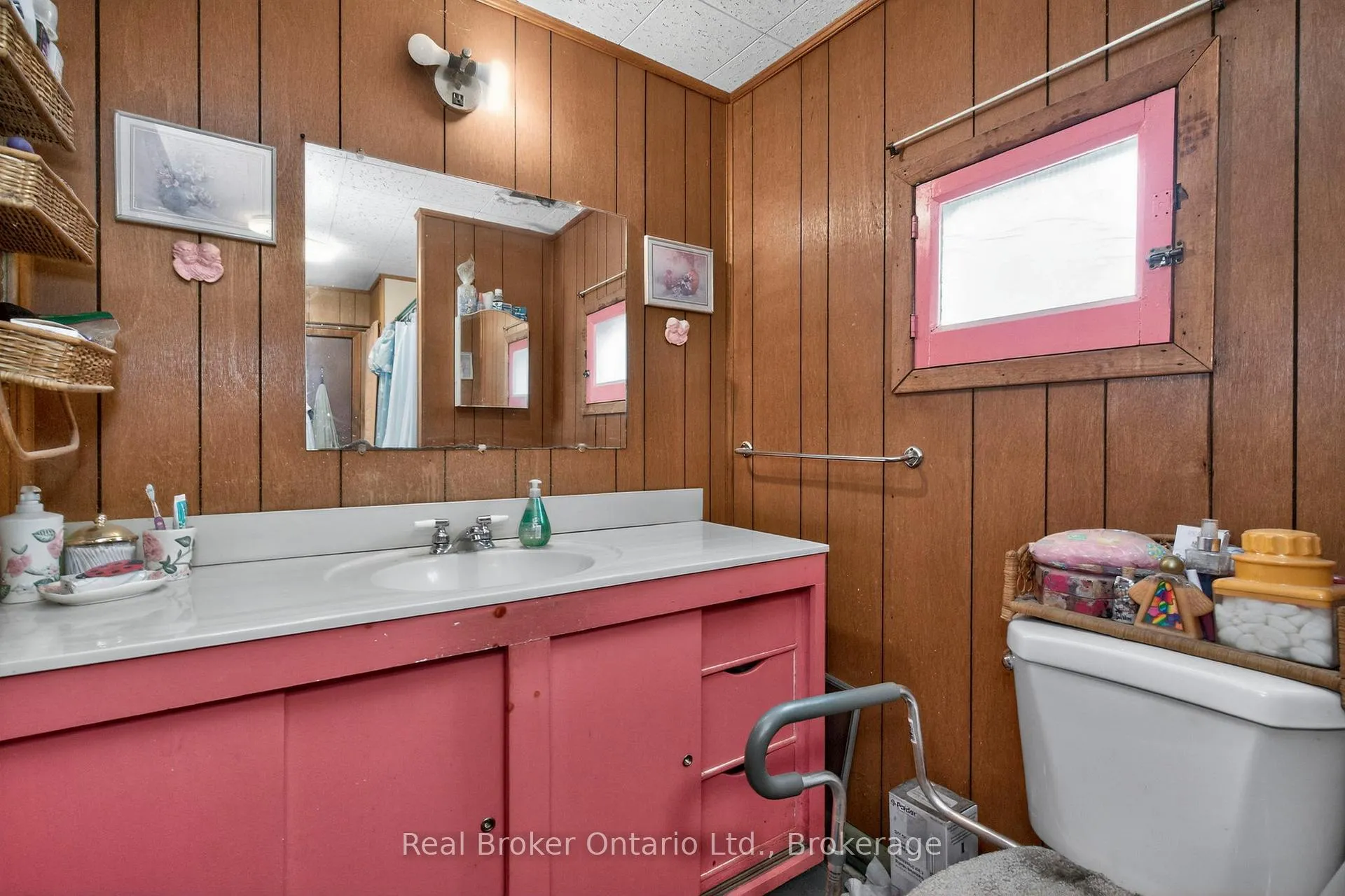 Photo 13 of 156 Silver Birch Crescent, Tay, Port McNicoll — HOMEH