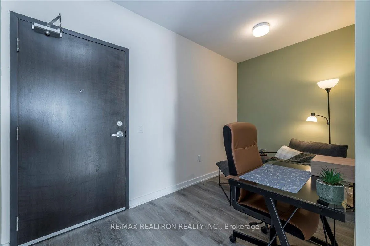 Photo 2 of Unit 224, 430 Essa Road, Barrie, Holly — HOMEH