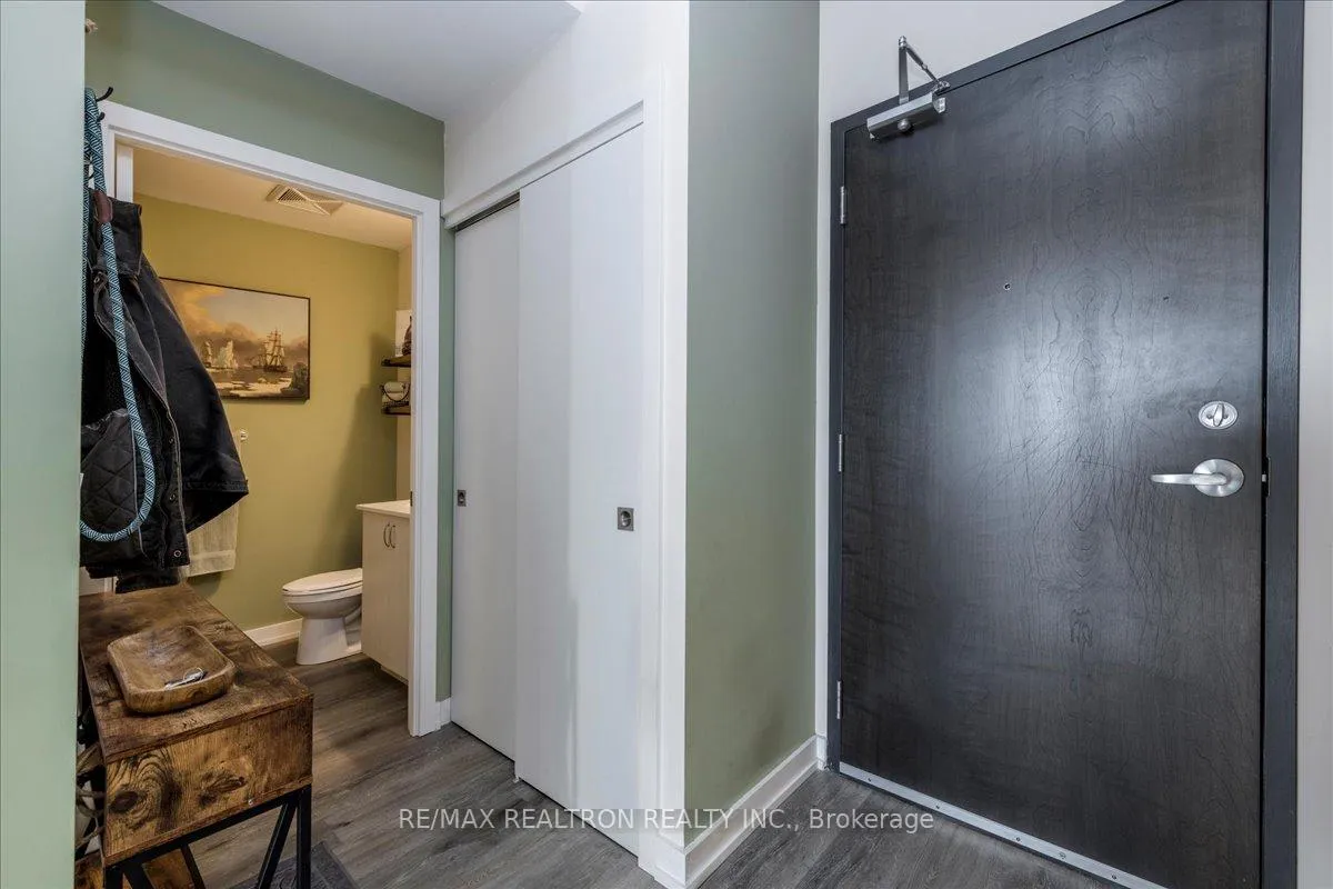 Photo 4 of Unit 224, 430 Essa Road, Barrie, Holly — HOMEH