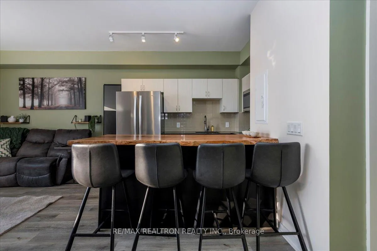 Photo 6 of Unit 224, 430 Essa Road, Barrie, Holly — HOMEH