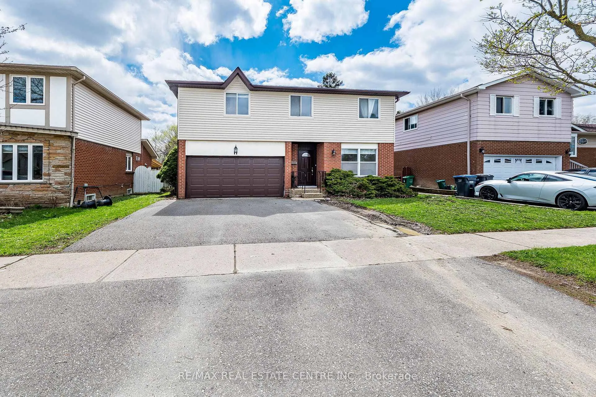 Photo 1 of 11 Kirkland Road, Brampton, Madoc — HOMEH