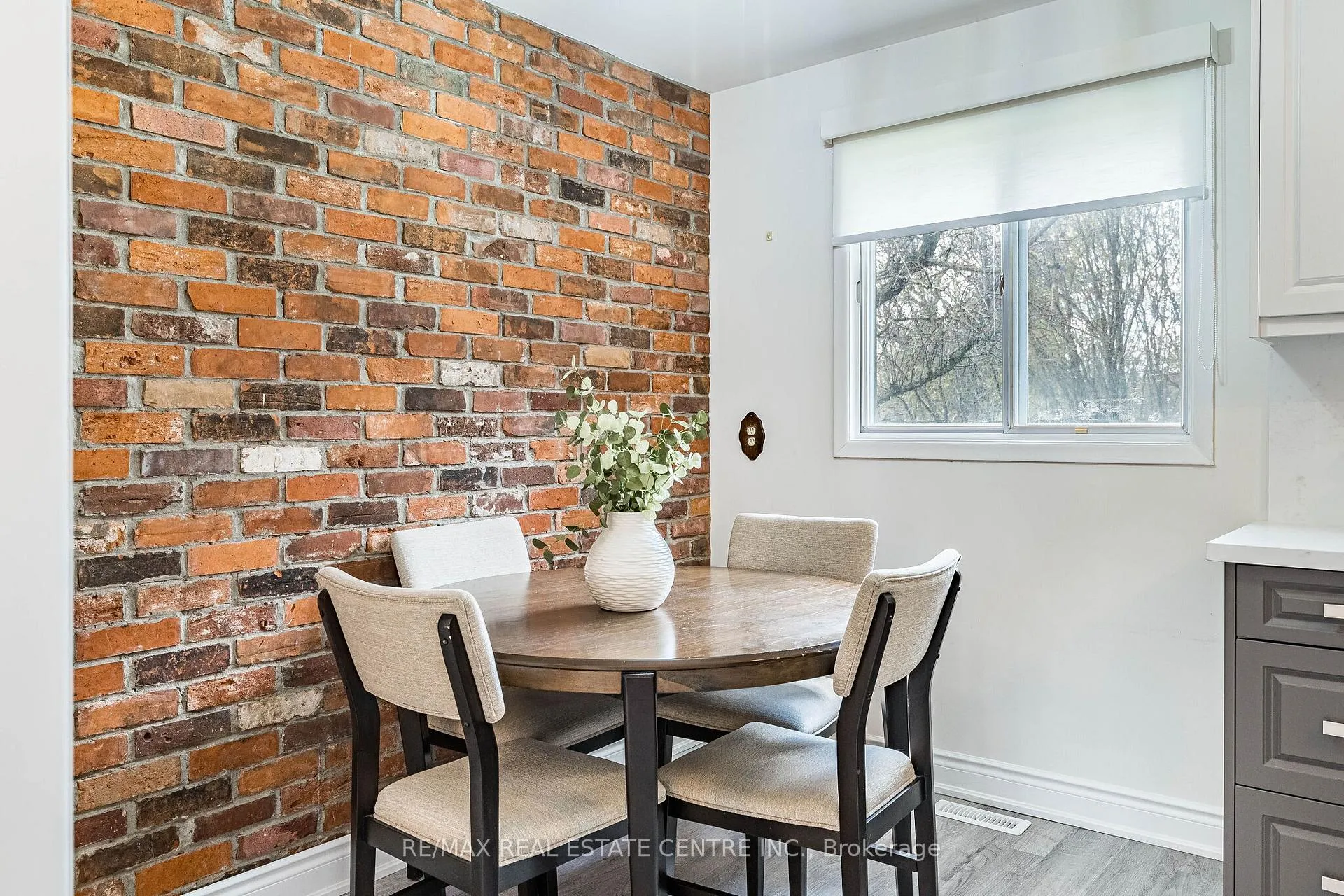 Photo 7 of 11 Kirkland Road, Brampton, Madoc — HOMEH