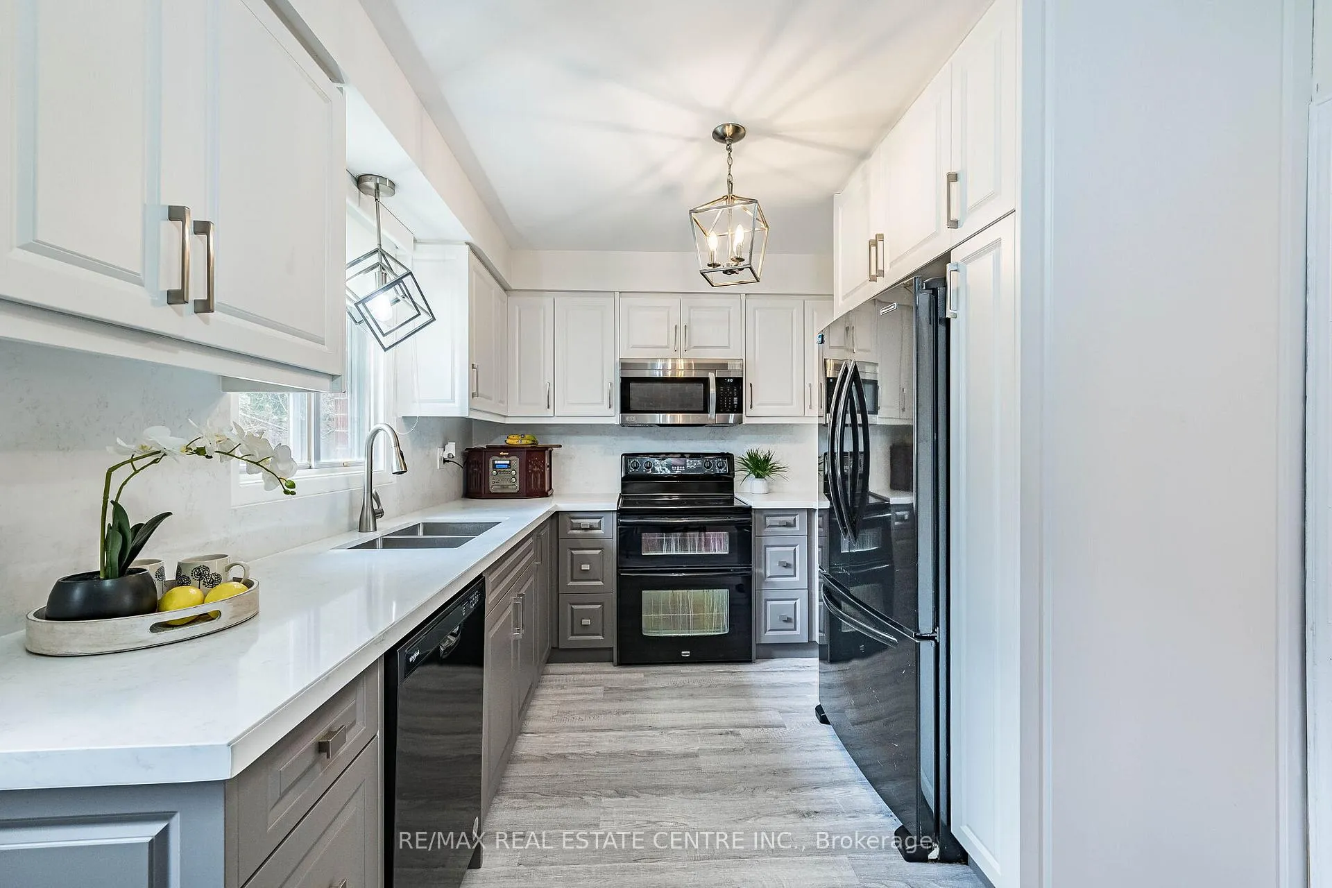 Photo 12 of 11 Kirkland Road, Brampton, Madoc — HOMEH