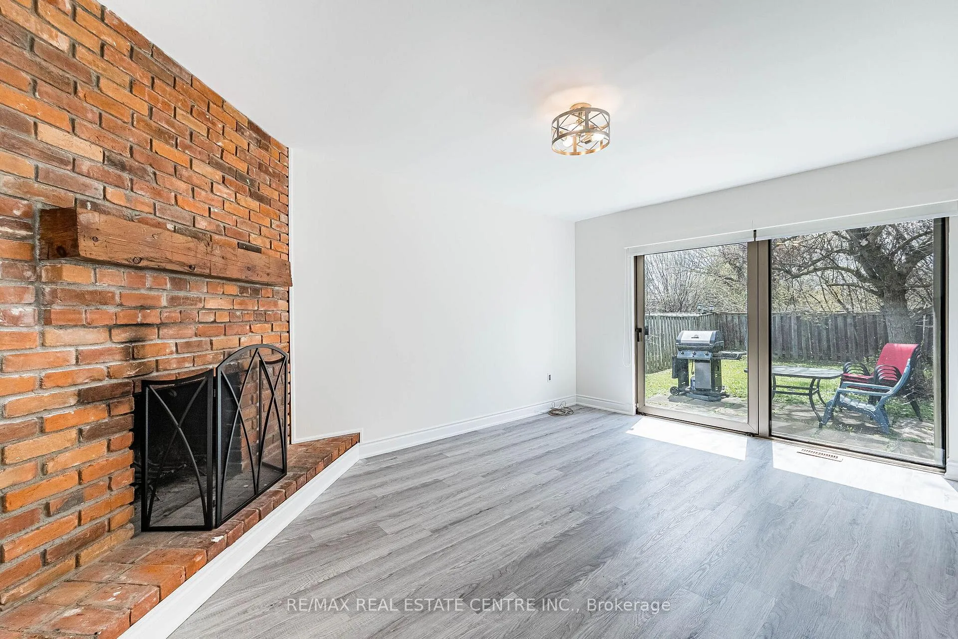 Photo 16 of 11 Kirkland Road, Brampton, Madoc — HOMEH