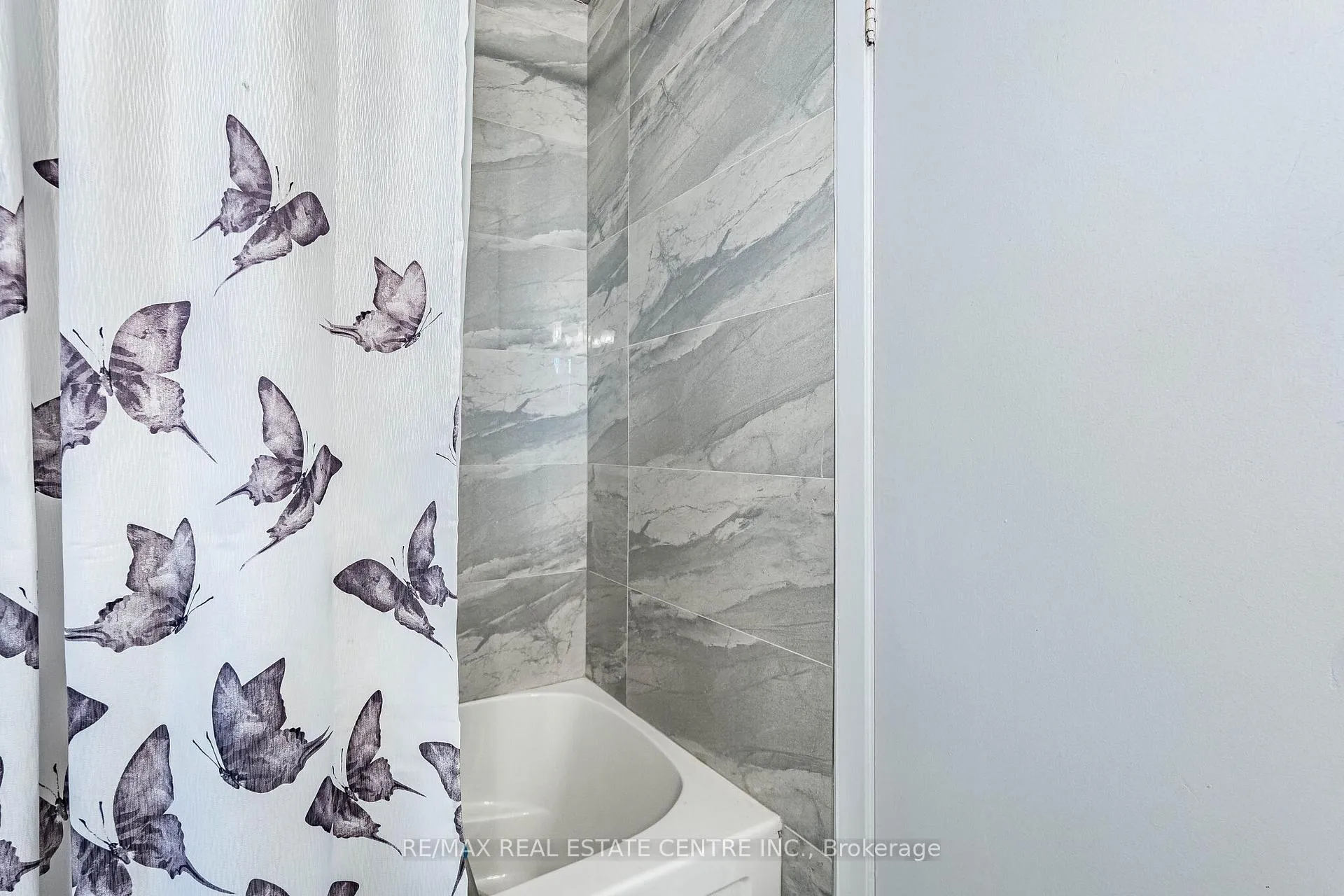 Photo 21 of 11 Kirkland Road, Brampton, Madoc — HOMEH