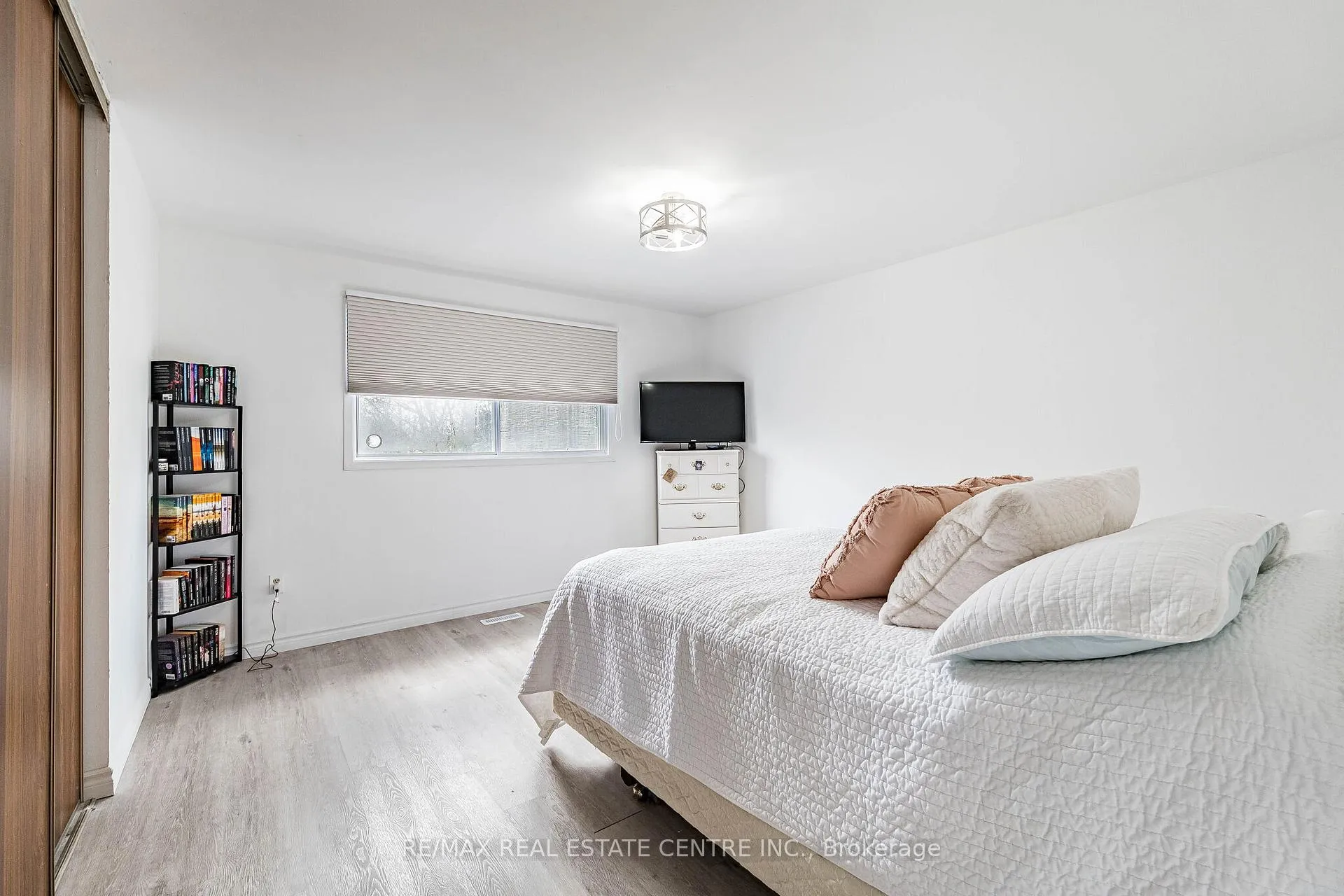 Photo 25 of 11 Kirkland Road, Brampton, Madoc — HOMEH