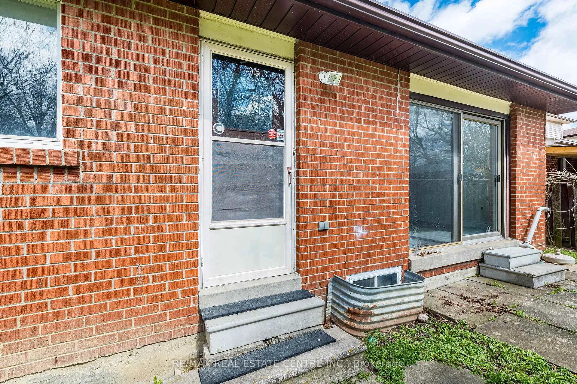 Photo 31 of 11 Kirkland Road, Brampton, Madoc — HOMEH